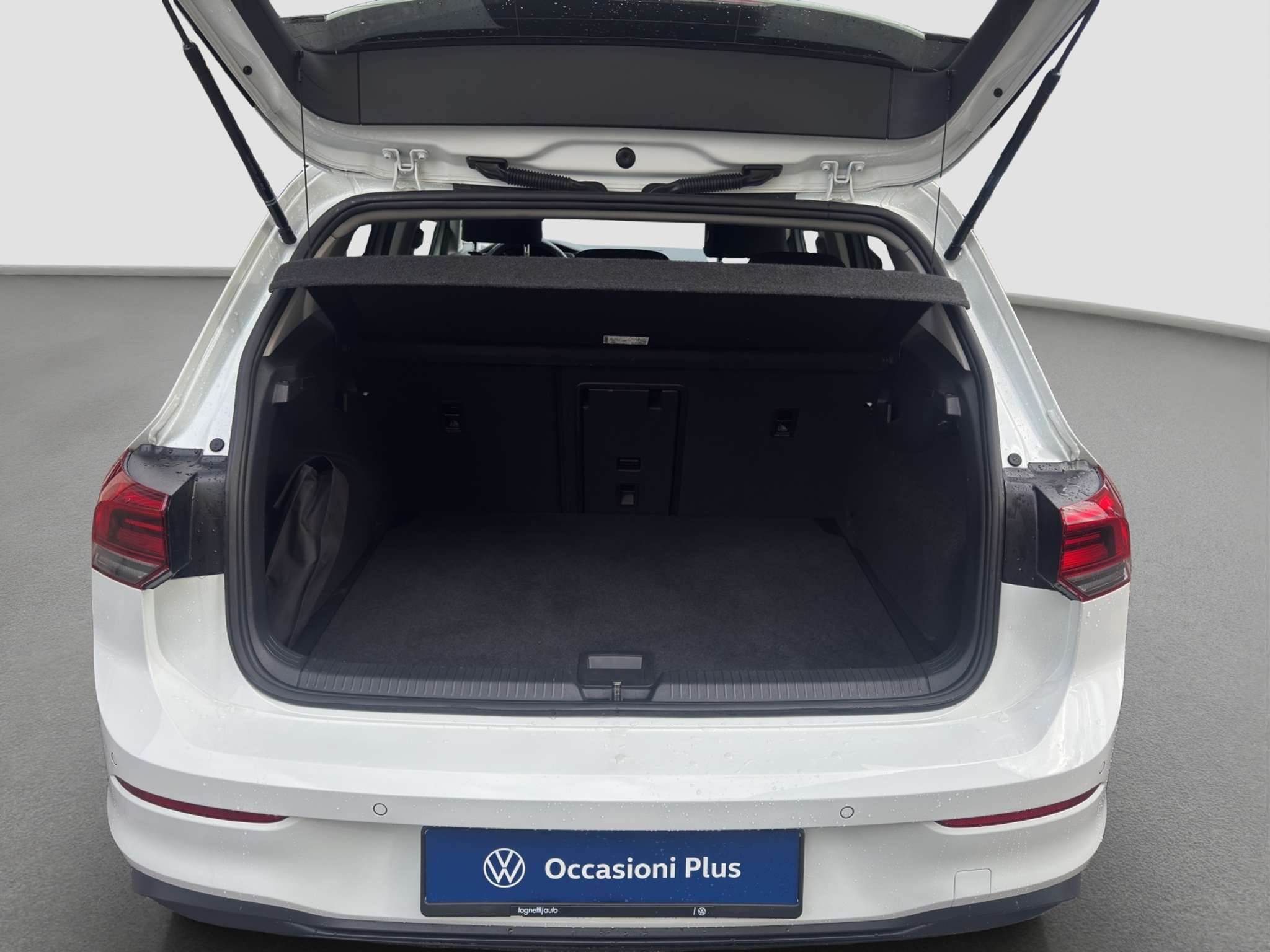 listing desktop thumbnail image 9