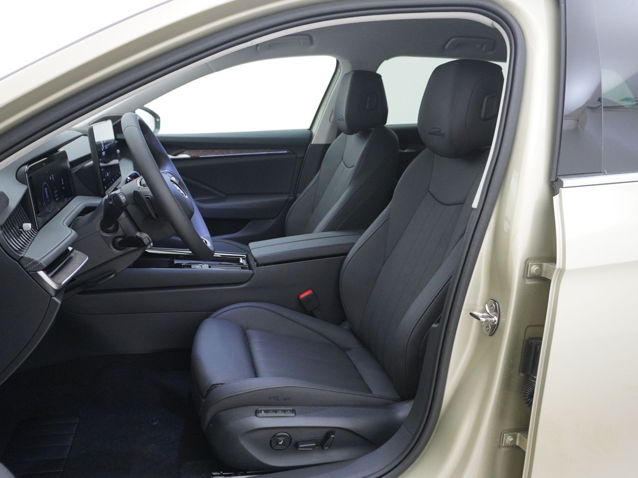 listing desktop thumbnail image 13