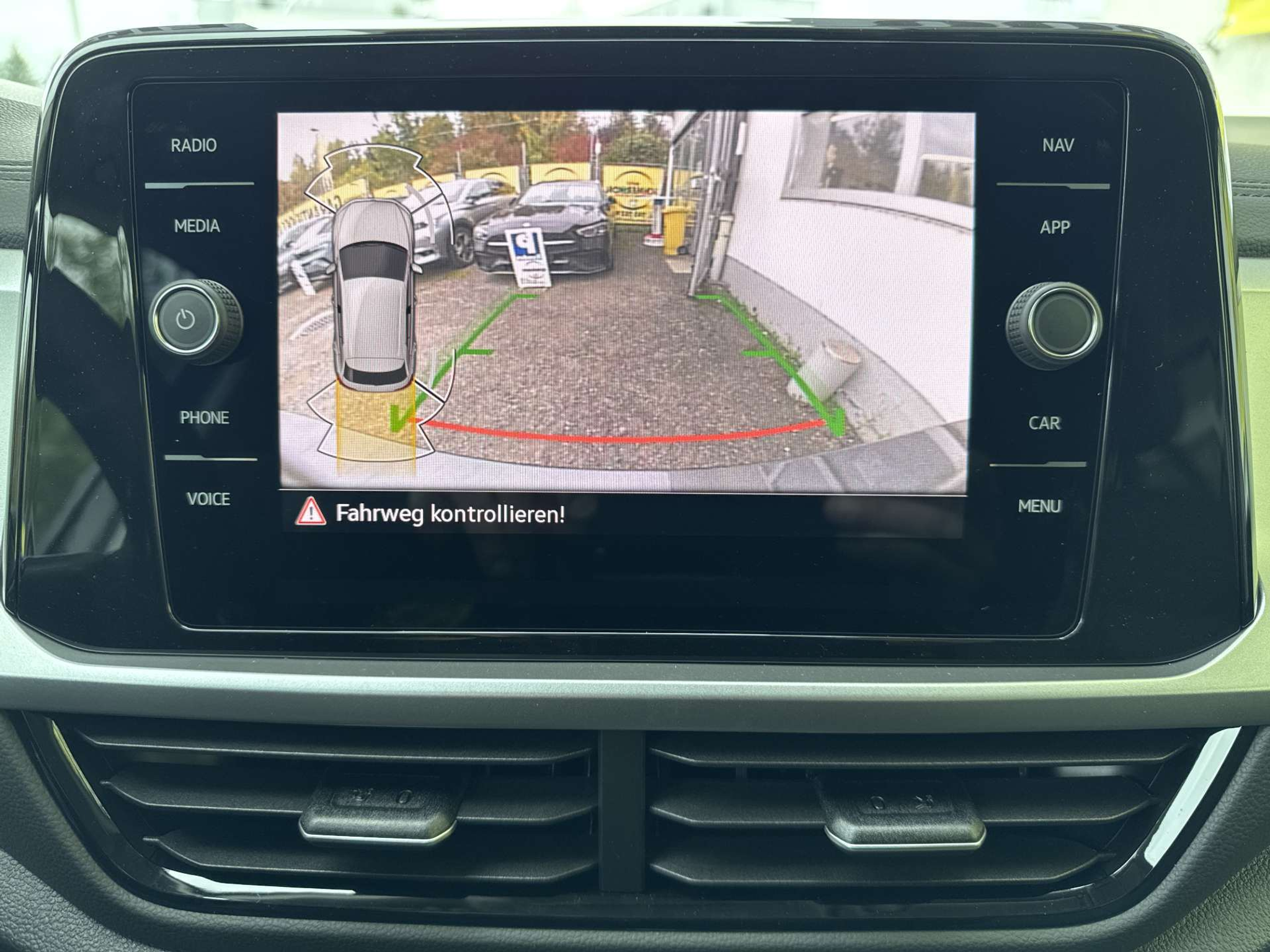 listing desktop thumbnail image 10