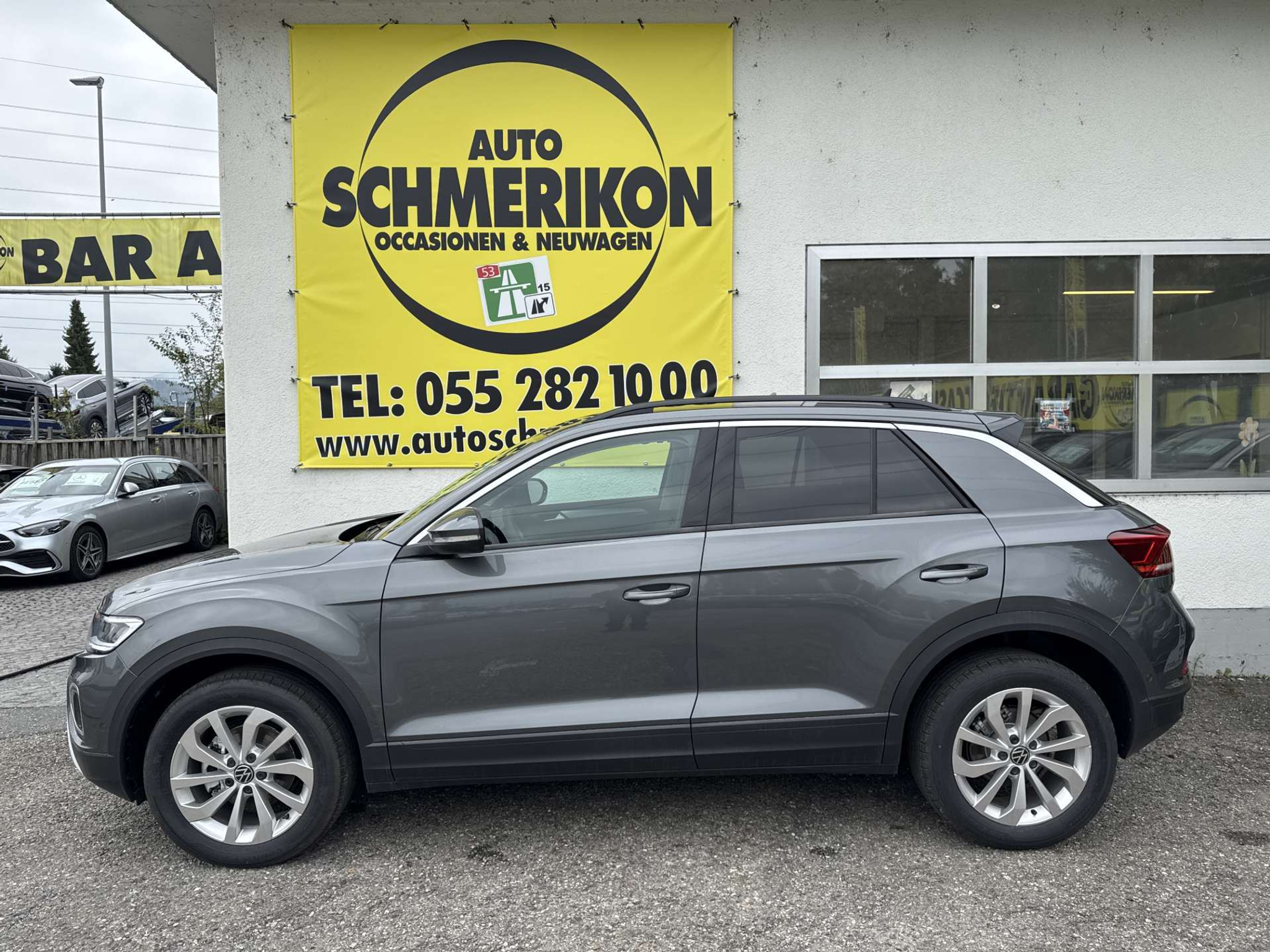 listing desktop thumbnail image 4