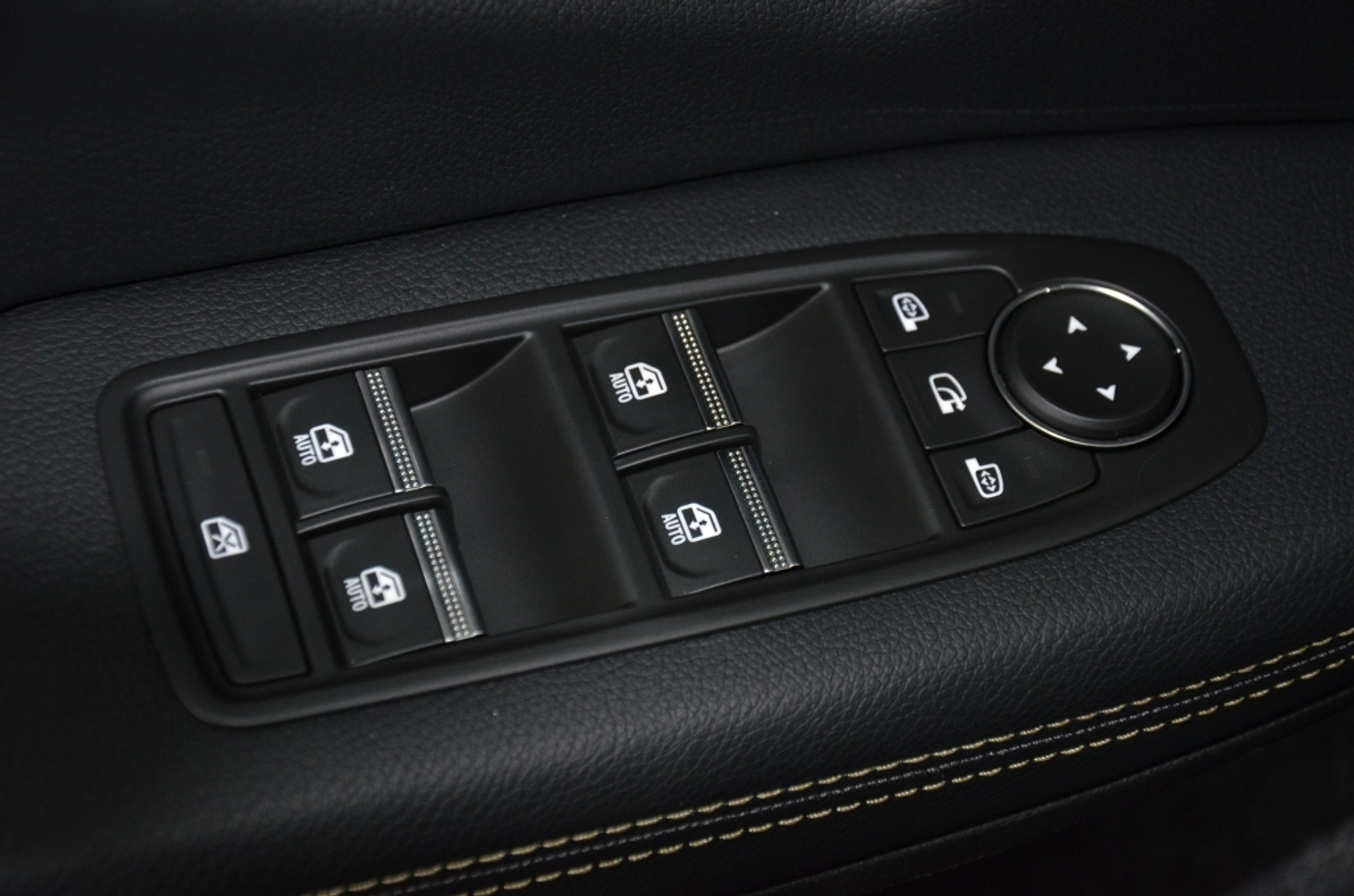 listing desktop thumbnail image 26