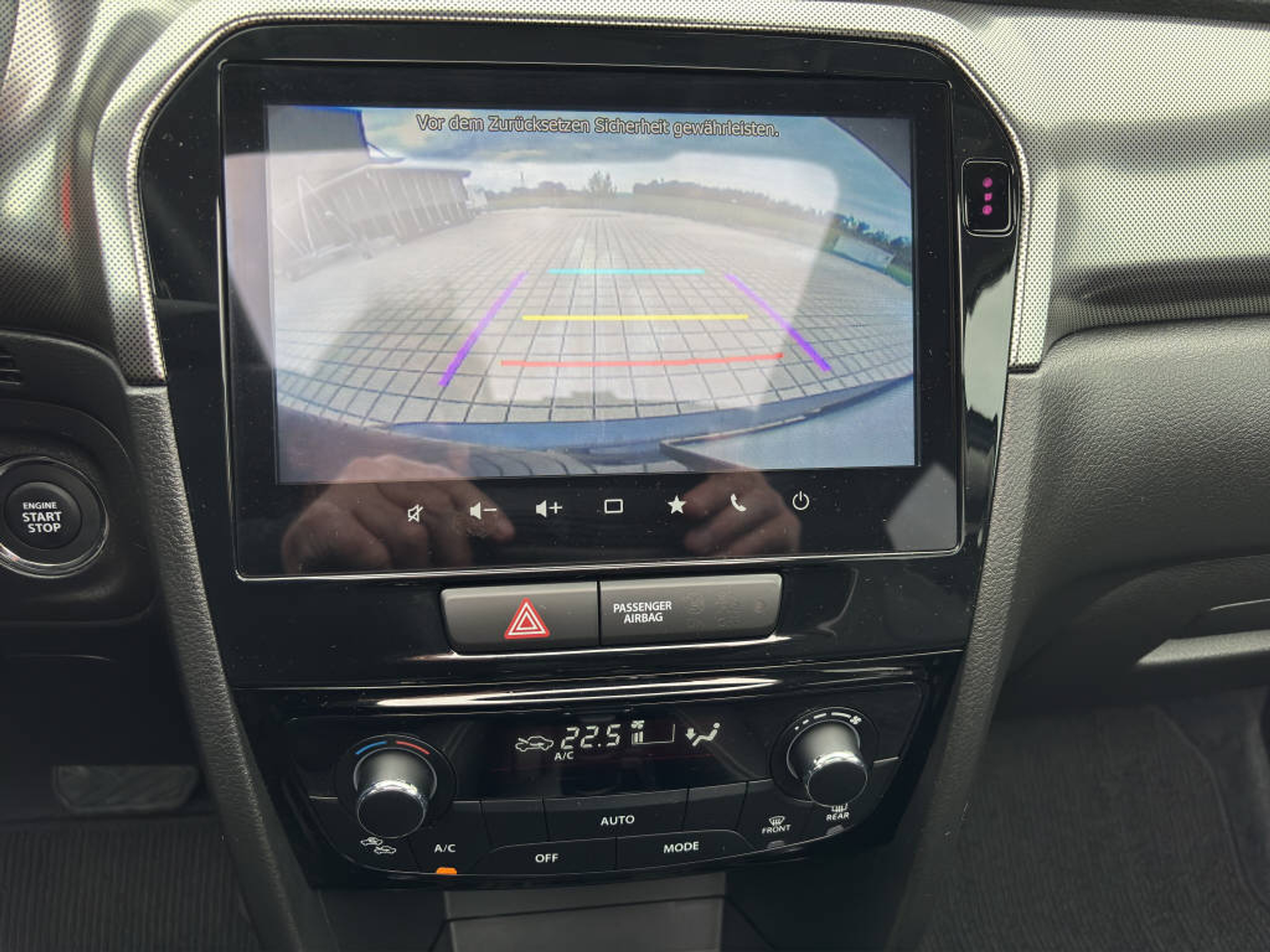 listing desktop thumbnail image 10