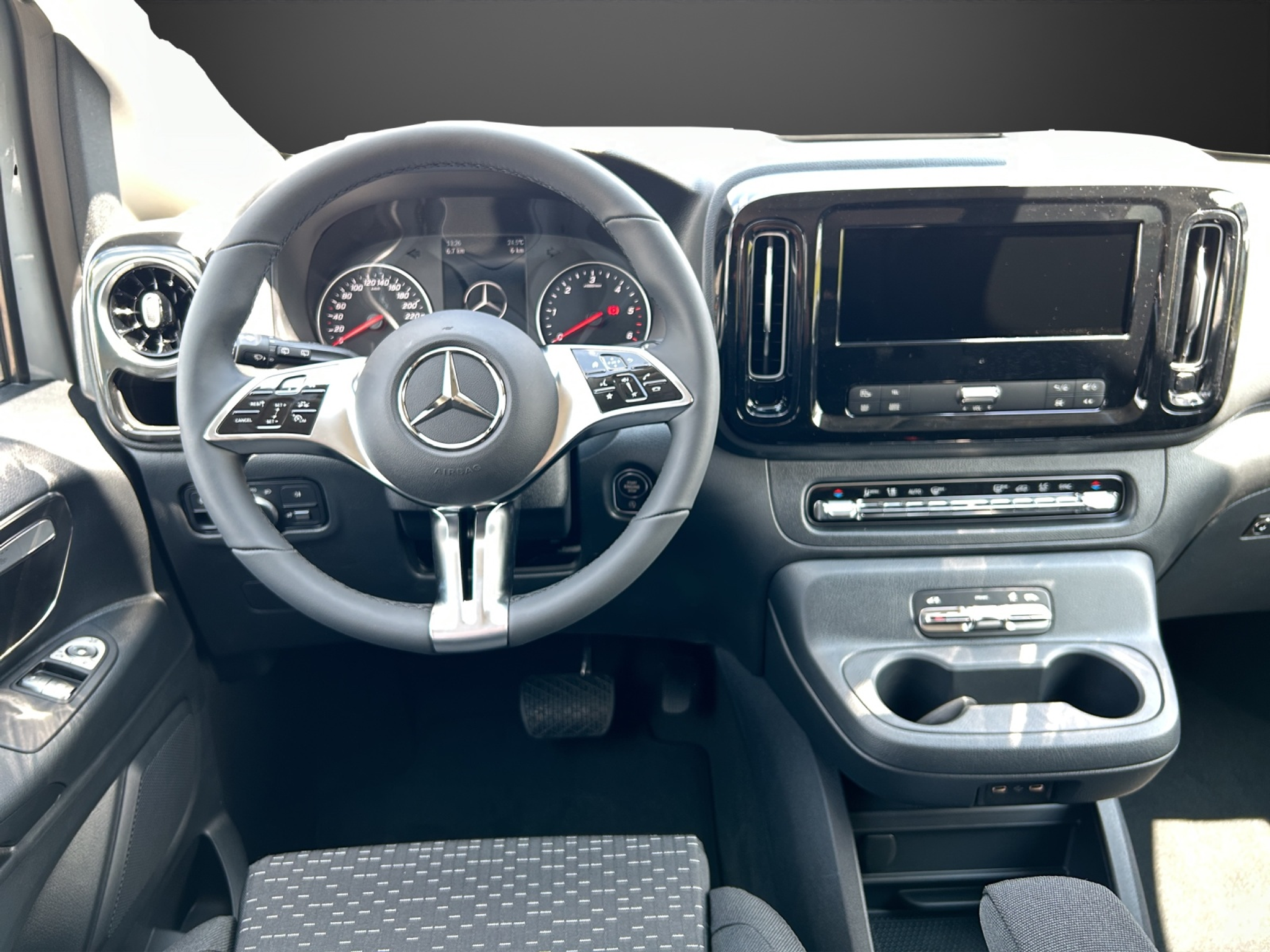 listing desktop thumbnail image 8