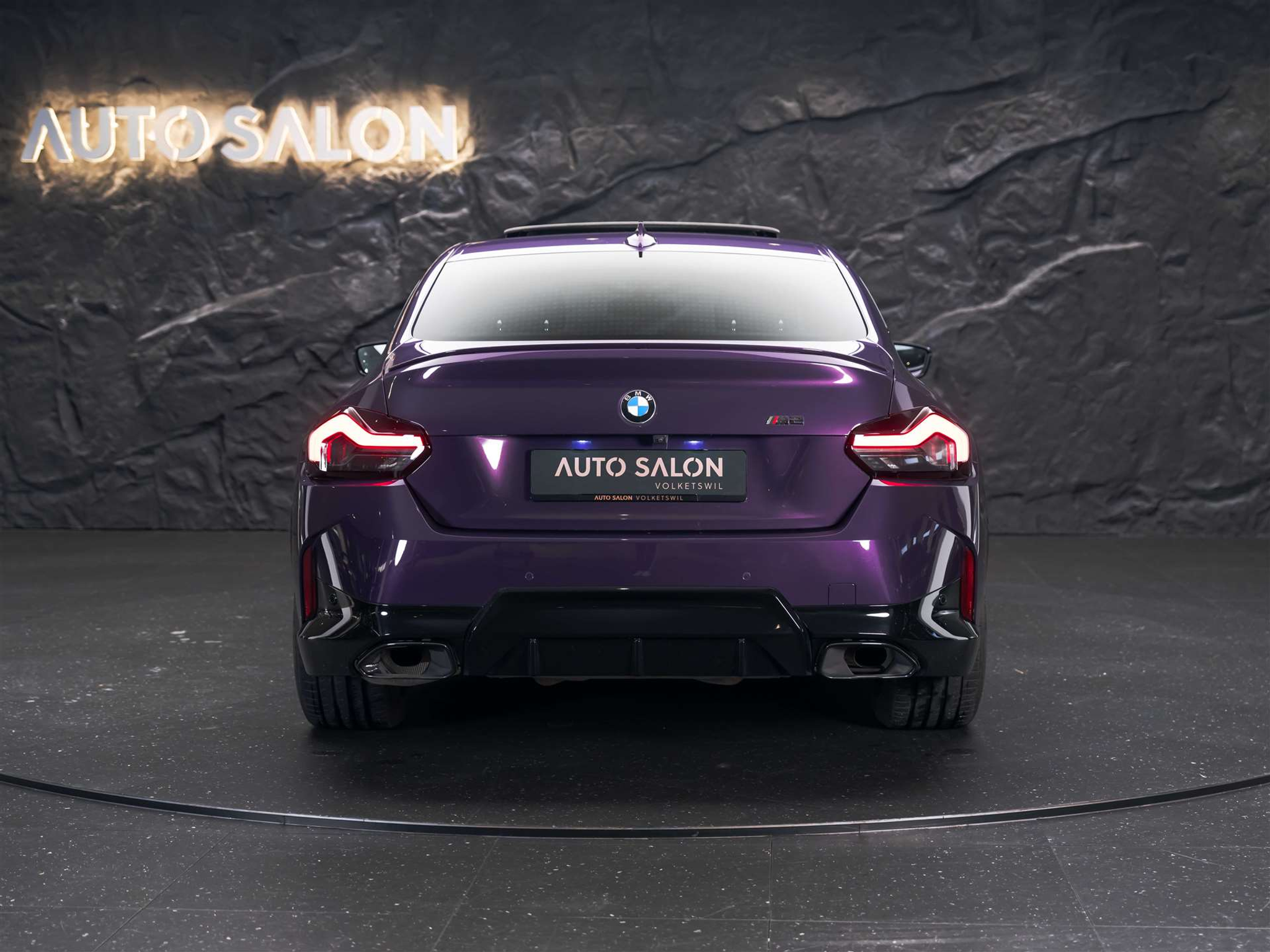 listing desktop thumbnail image 4