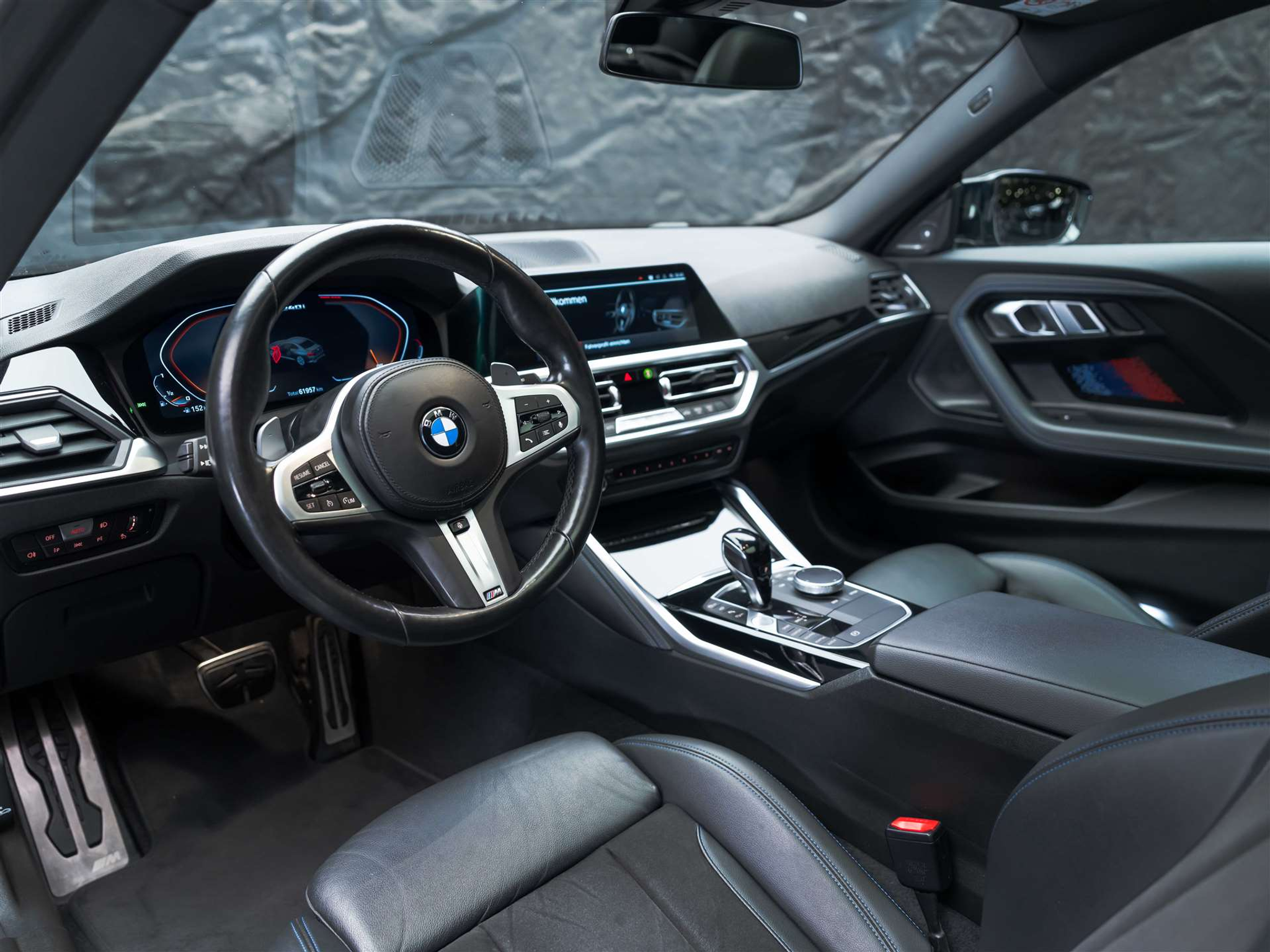 listing desktop thumbnail image 9