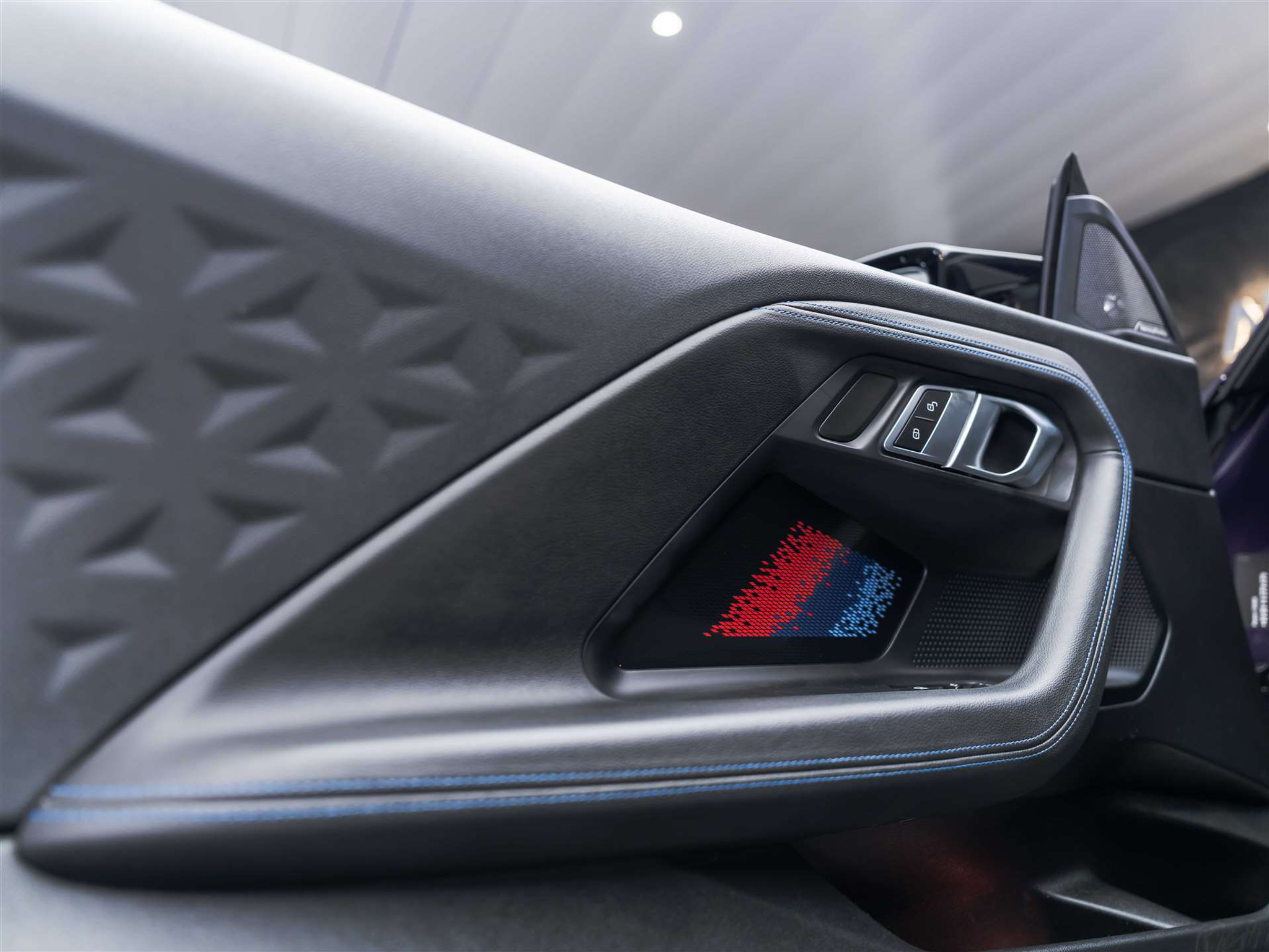 listing desktop thumbnail image 26