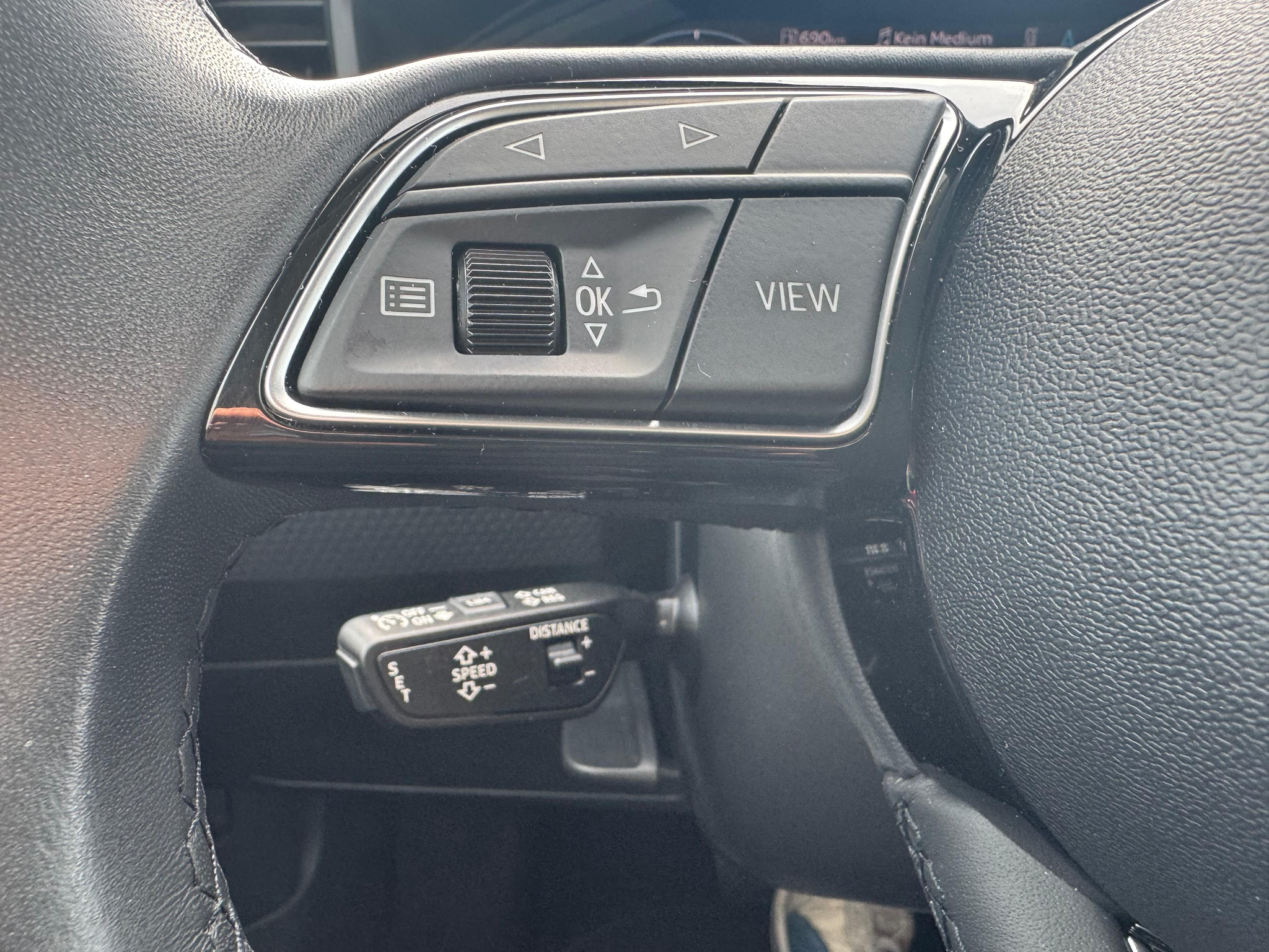 listing desktop thumbnail image 18