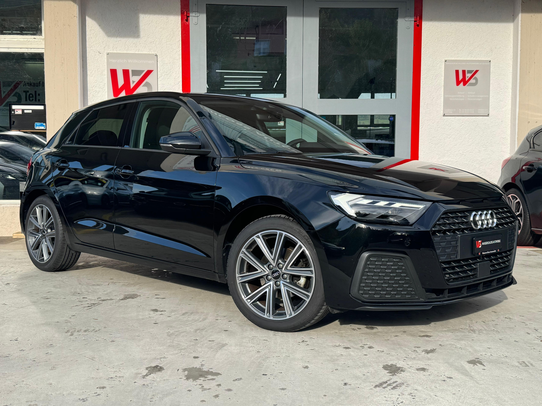 listing desktop thumbnail image 2