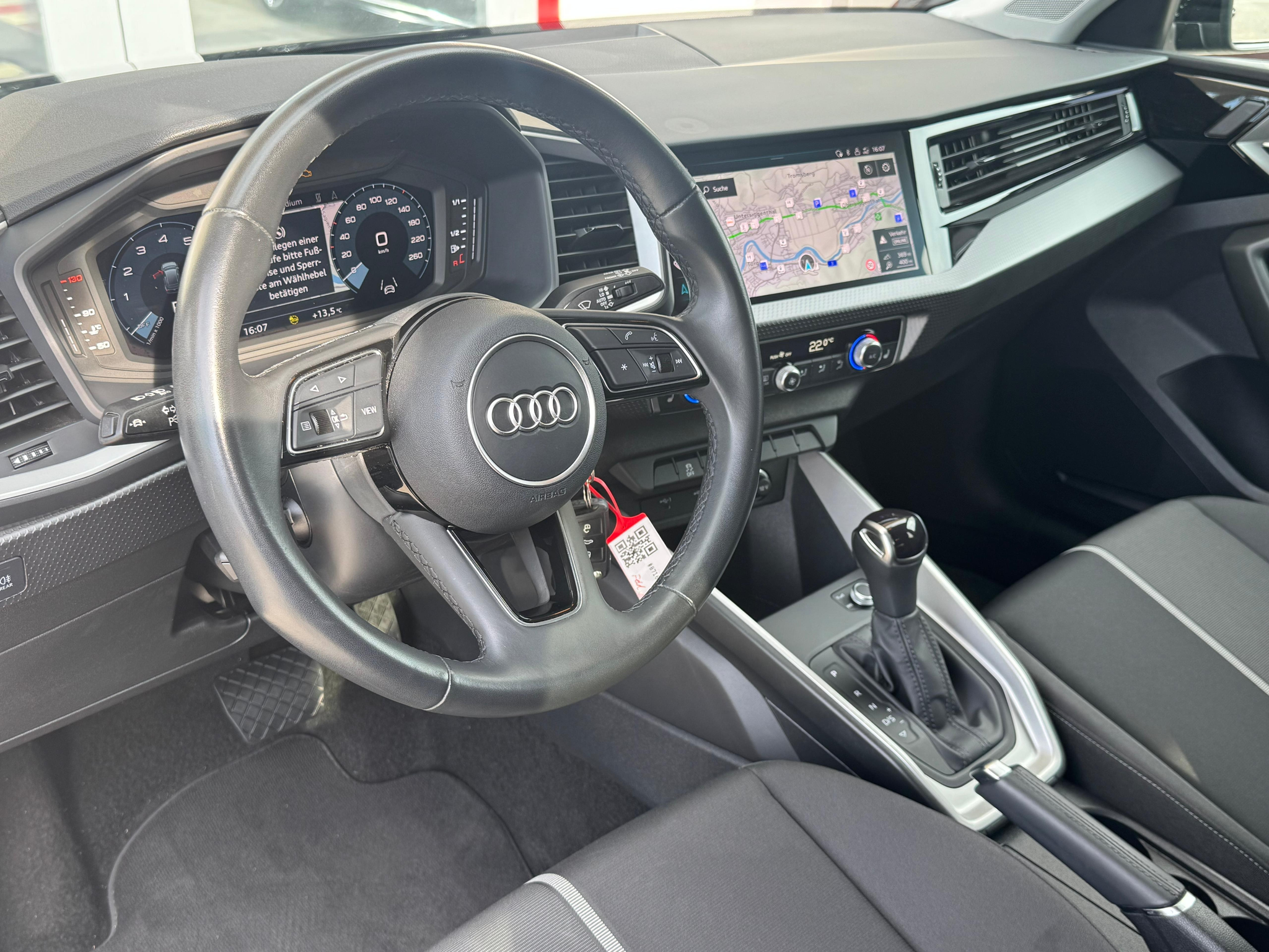 listing desktop thumbnail image 12