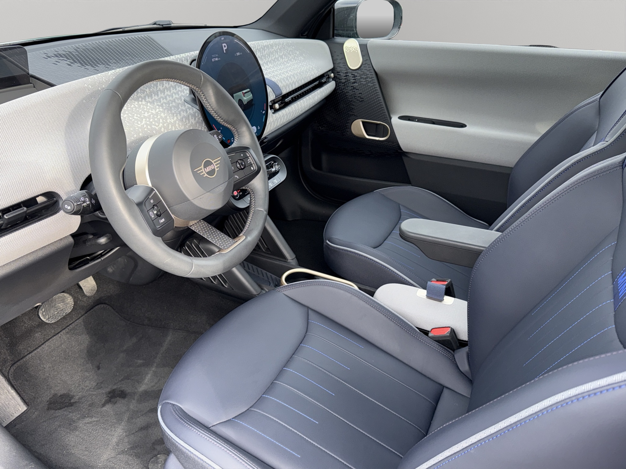 listing desktop thumbnail image 11