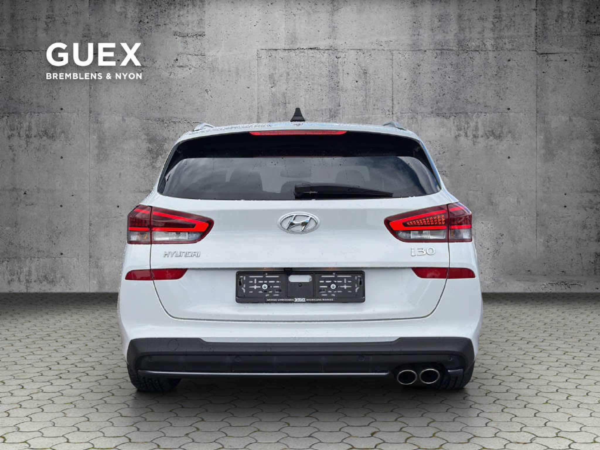 listing desktop thumbnail image 3