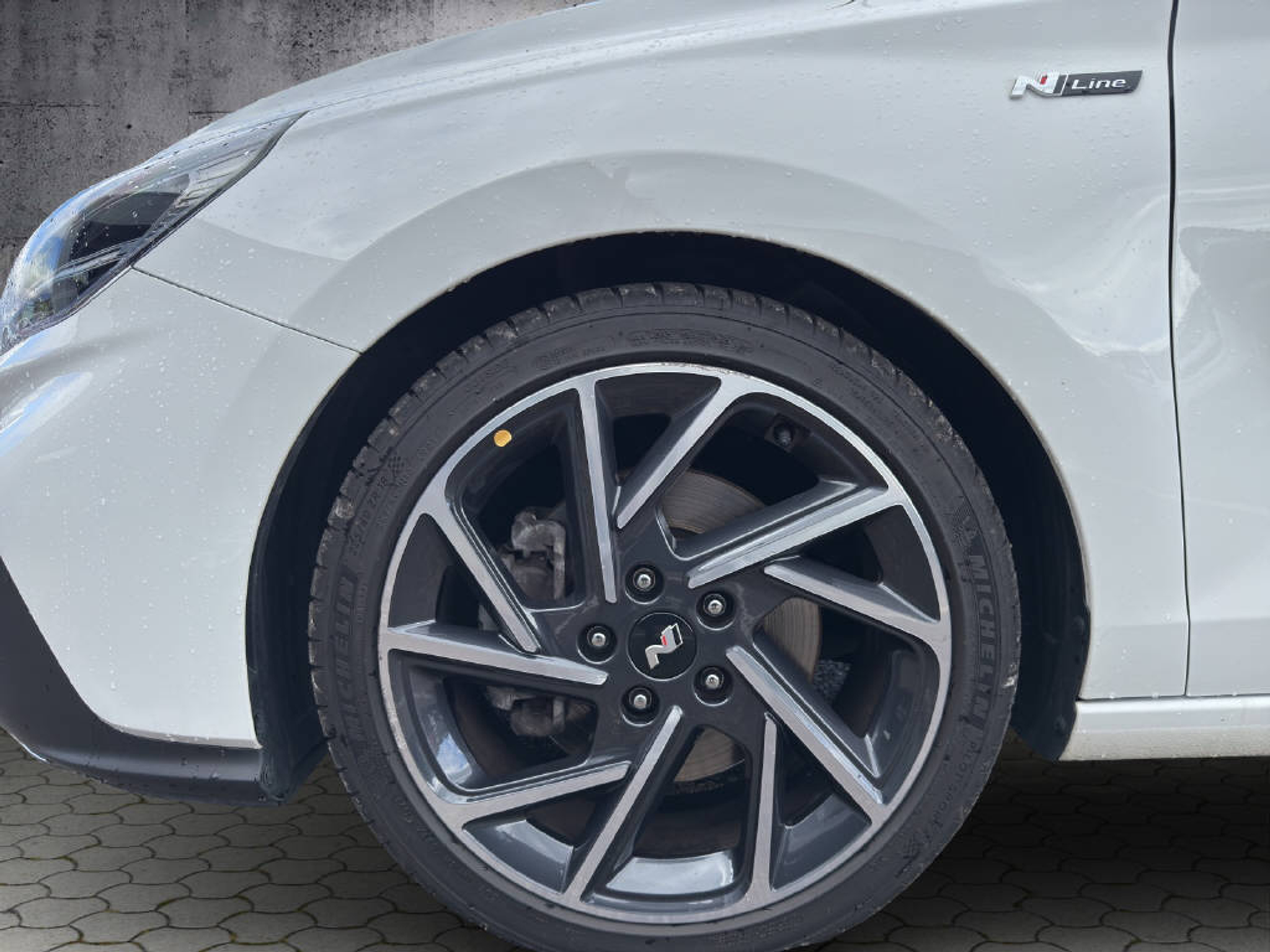 listing desktop thumbnail image 14