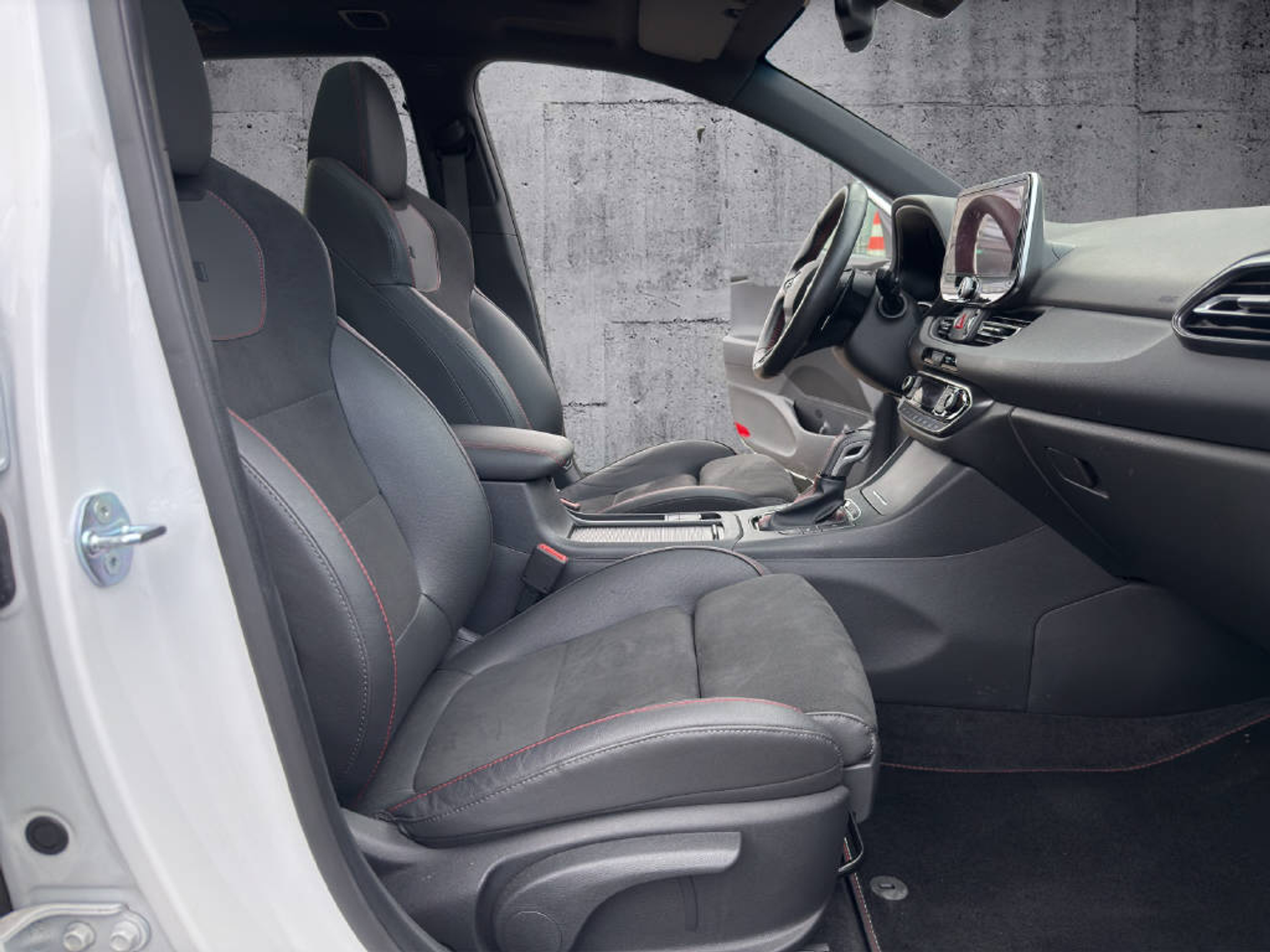 listing desktop thumbnail image 13