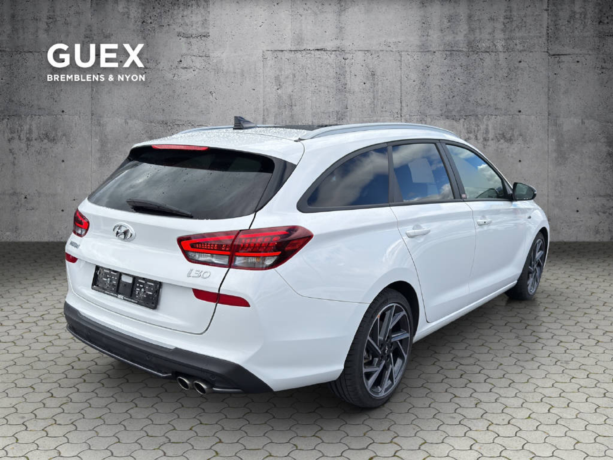 listing desktop thumbnail image 4