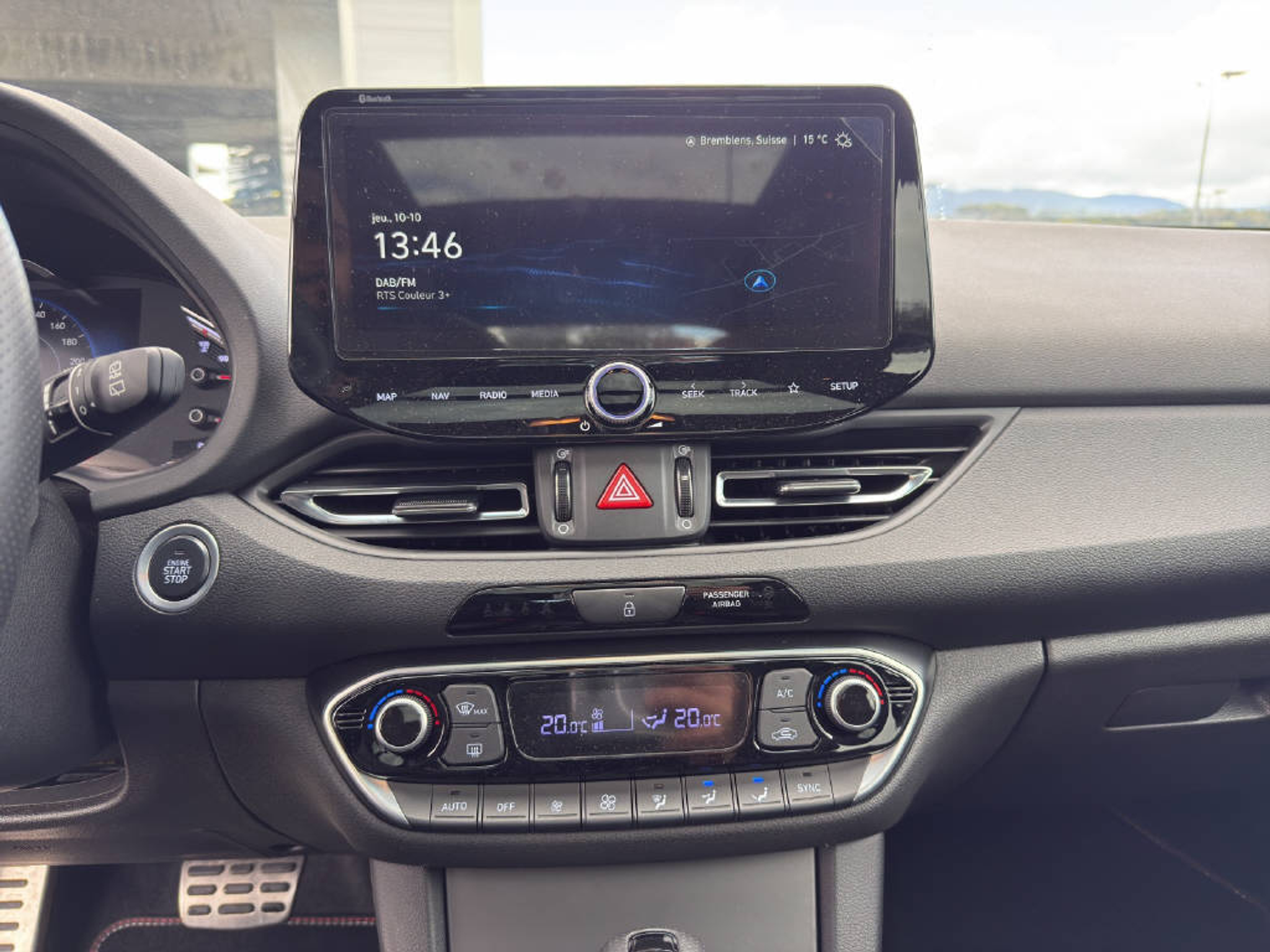 listing desktop thumbnail image 8