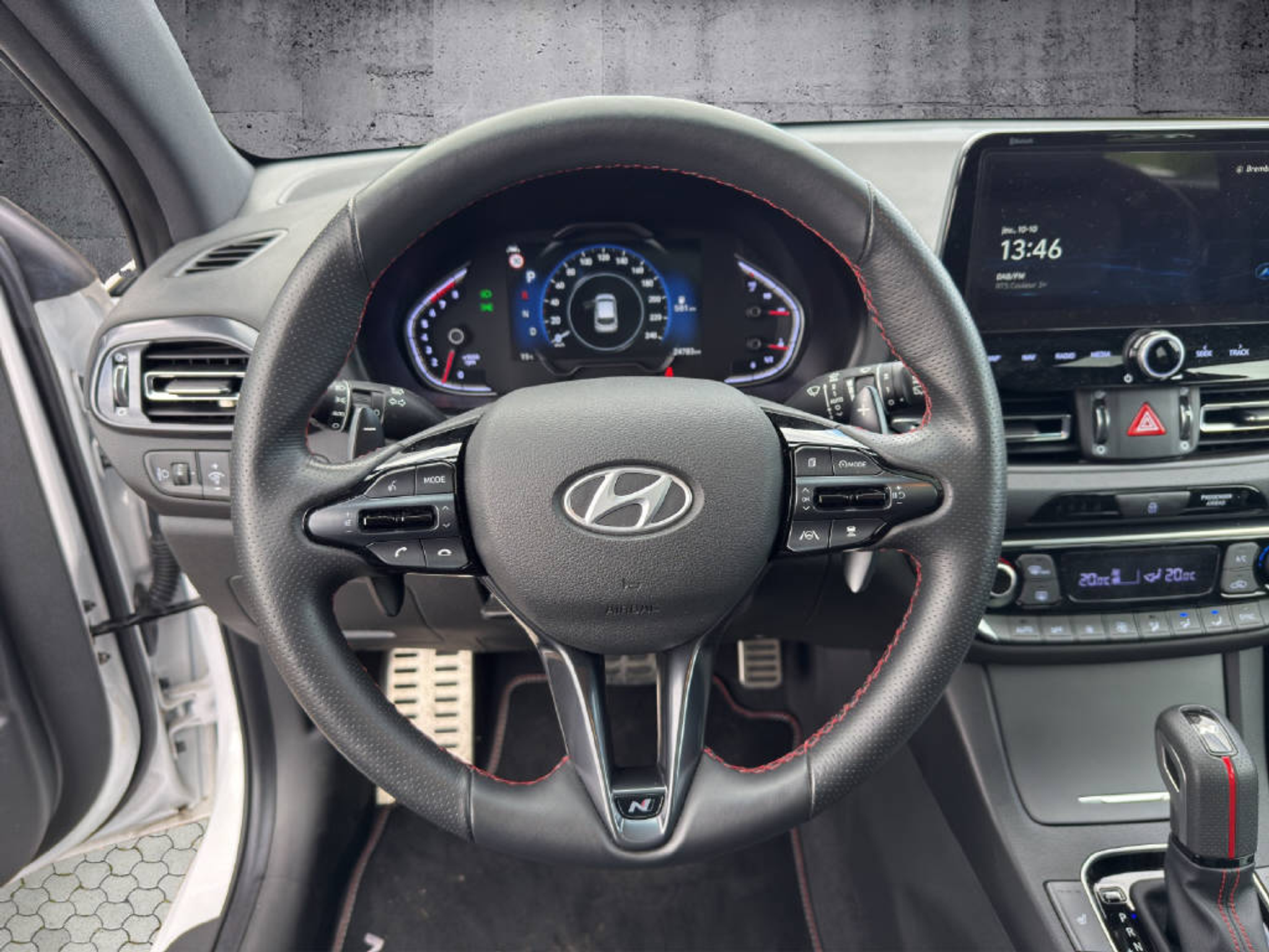 listing desktop thumbnail image 10