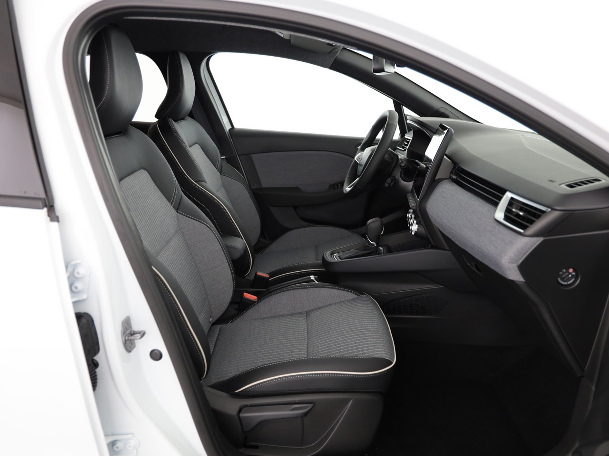 listing desktop thumbnail image 6