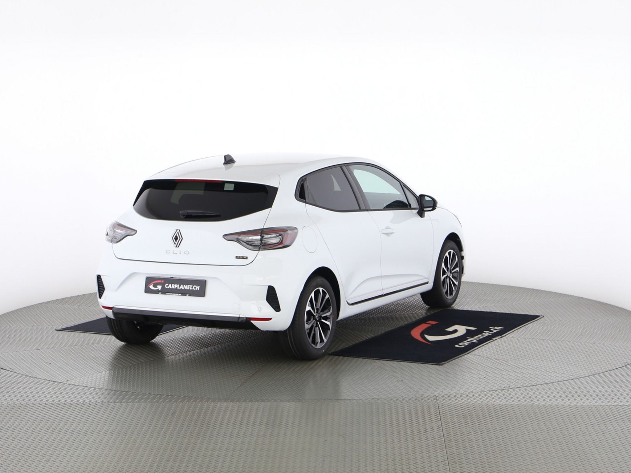 listing desktop thumbnail image 2