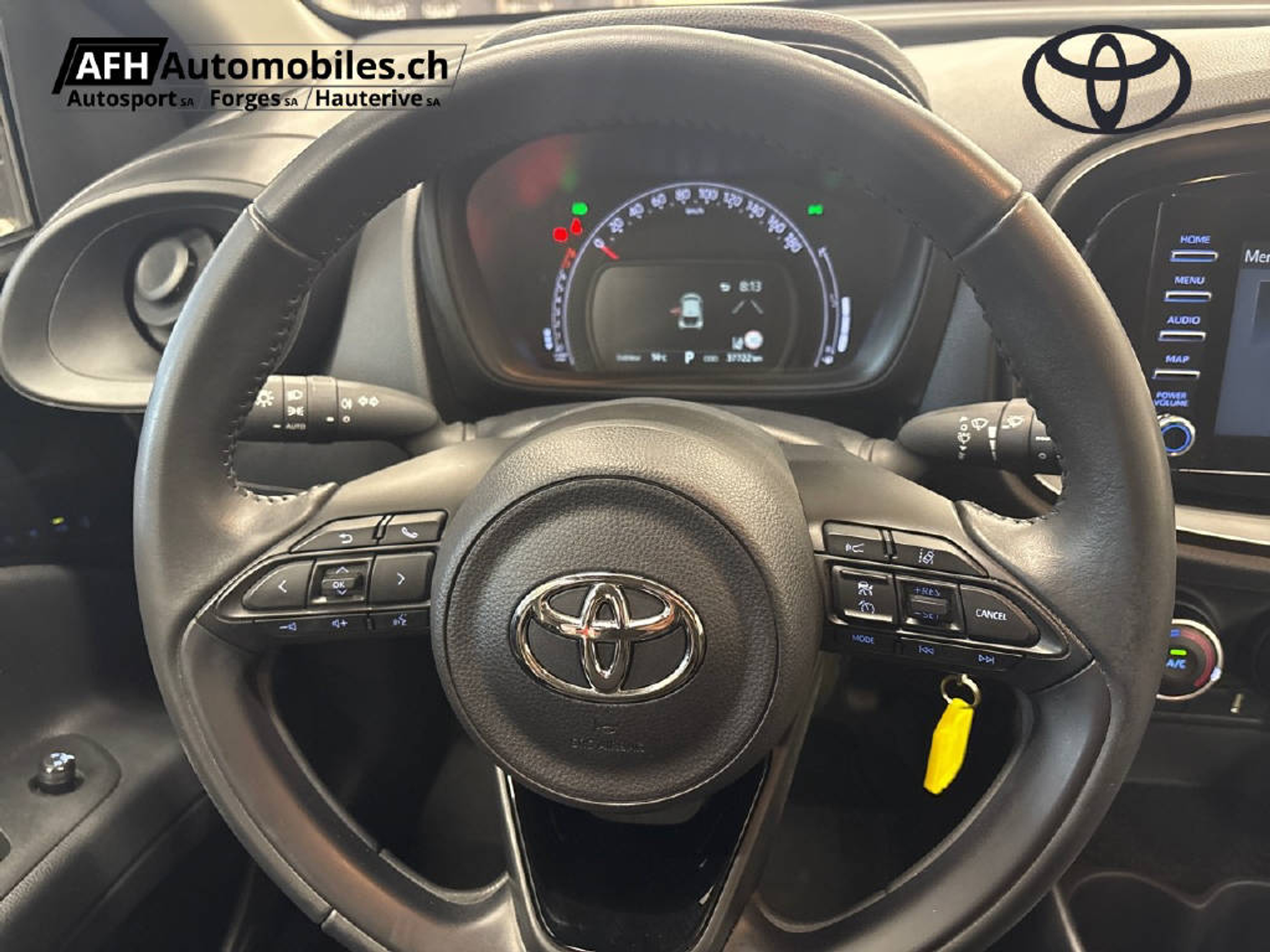 listing desktop thumbnail image 10