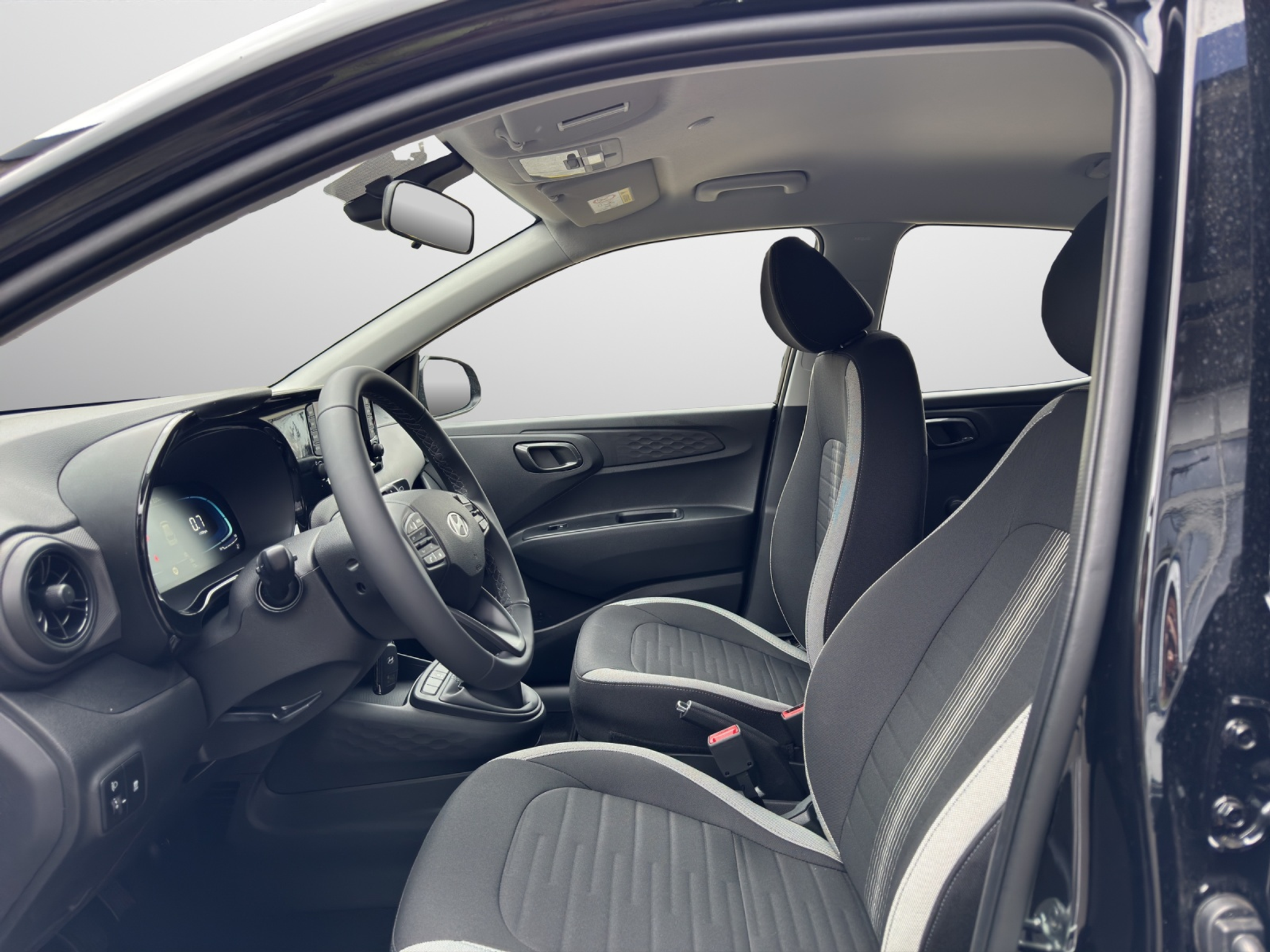 listing desktop thumbnail image 4