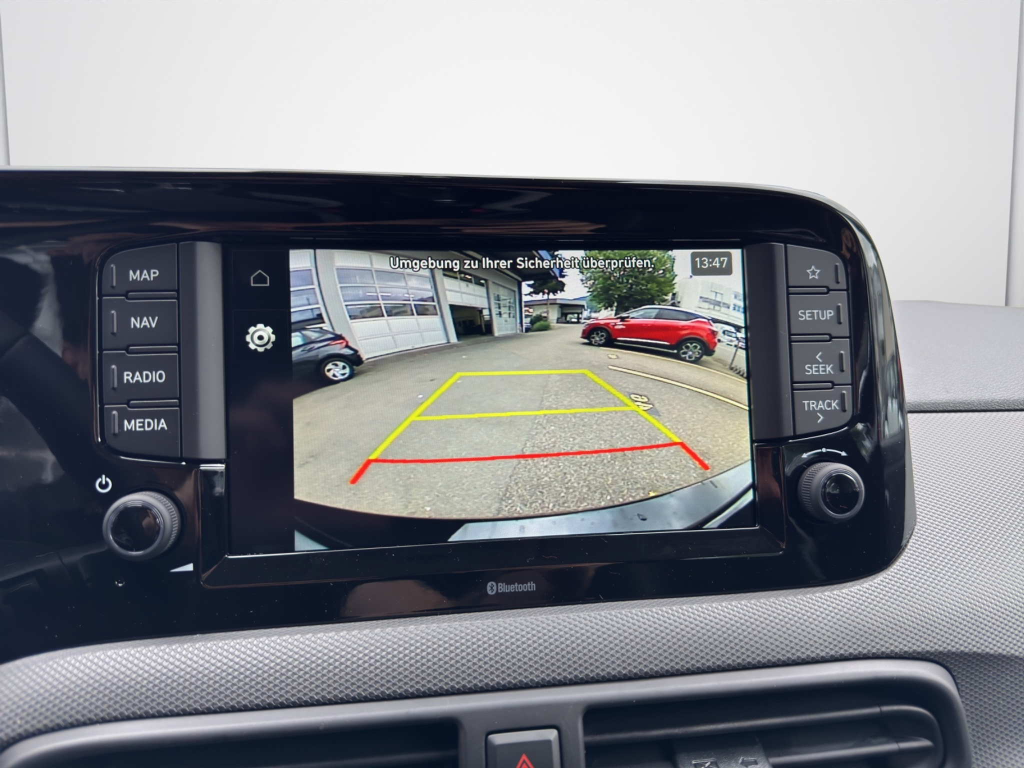 listing desktop thumbnail image 11