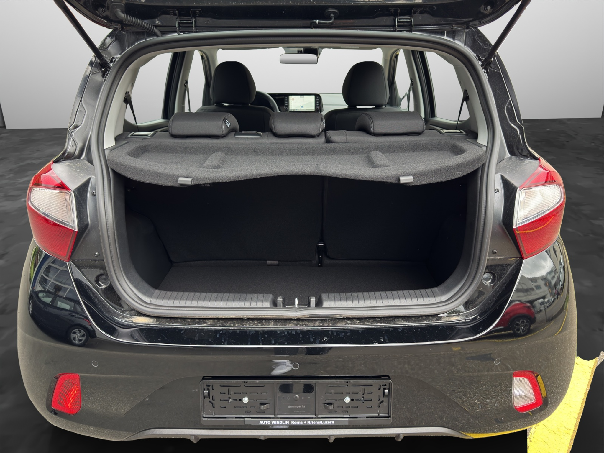 listing desktop thumbnail image 14