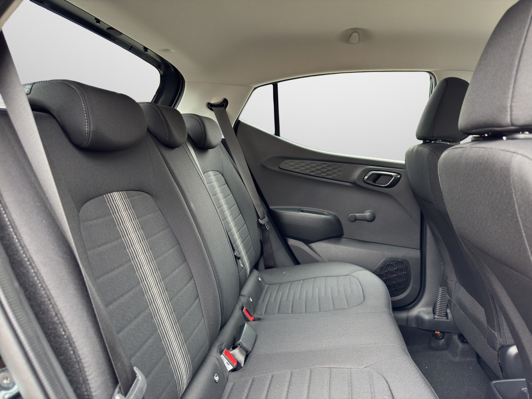 listing desktop thumbnail image 13