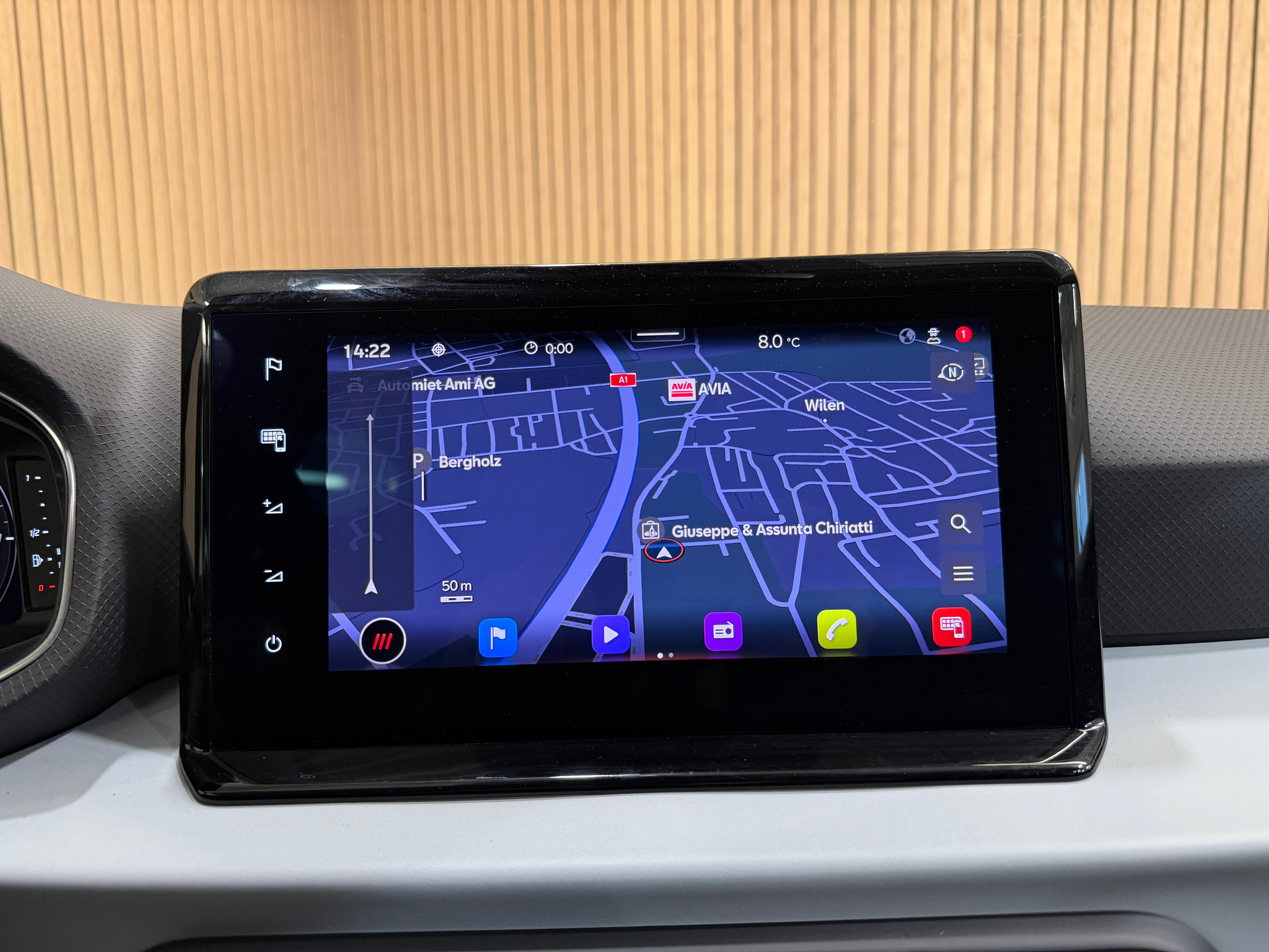 listing desktop thumbnail image 10