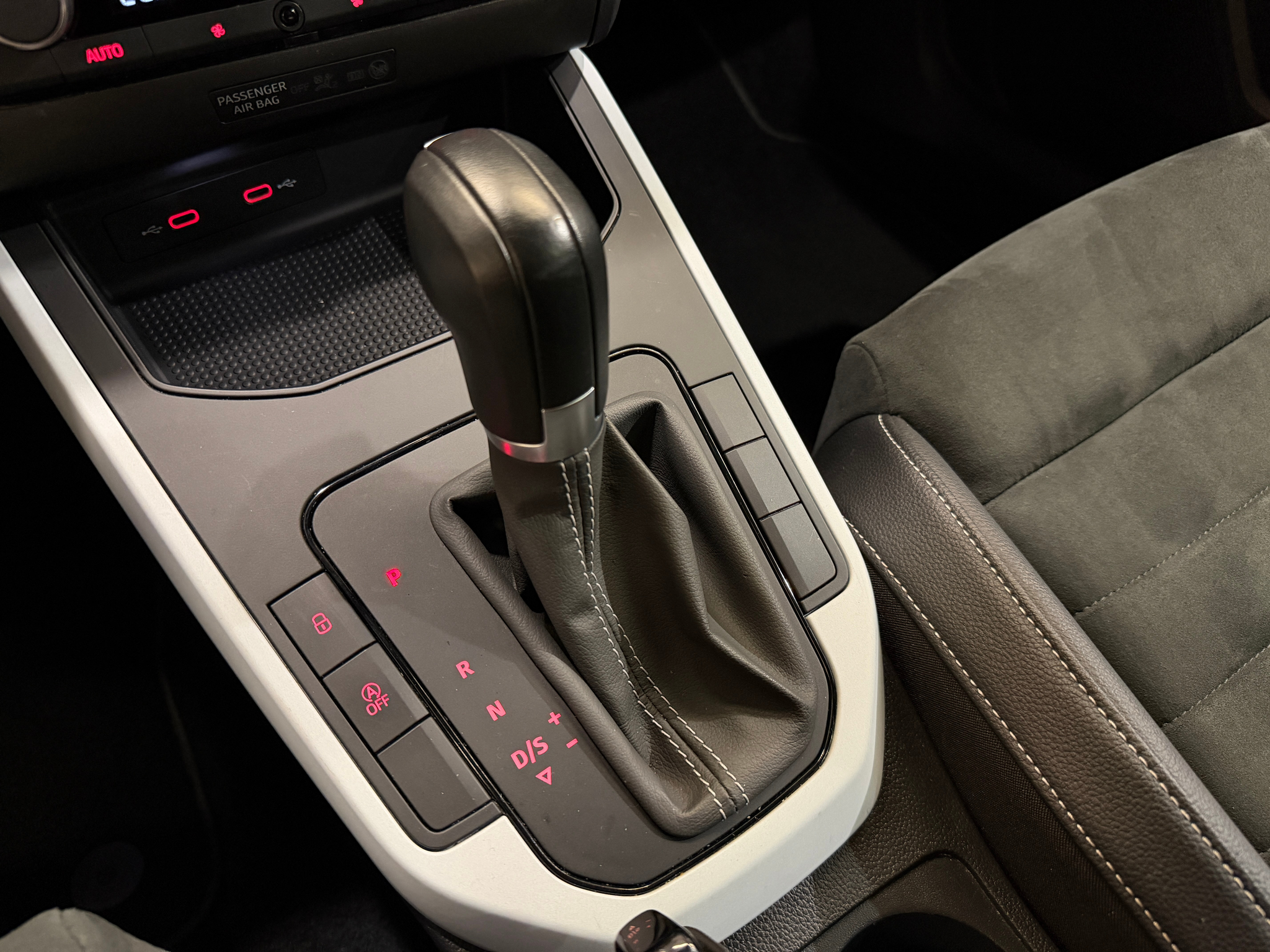 listing desktop thumbnail image 9