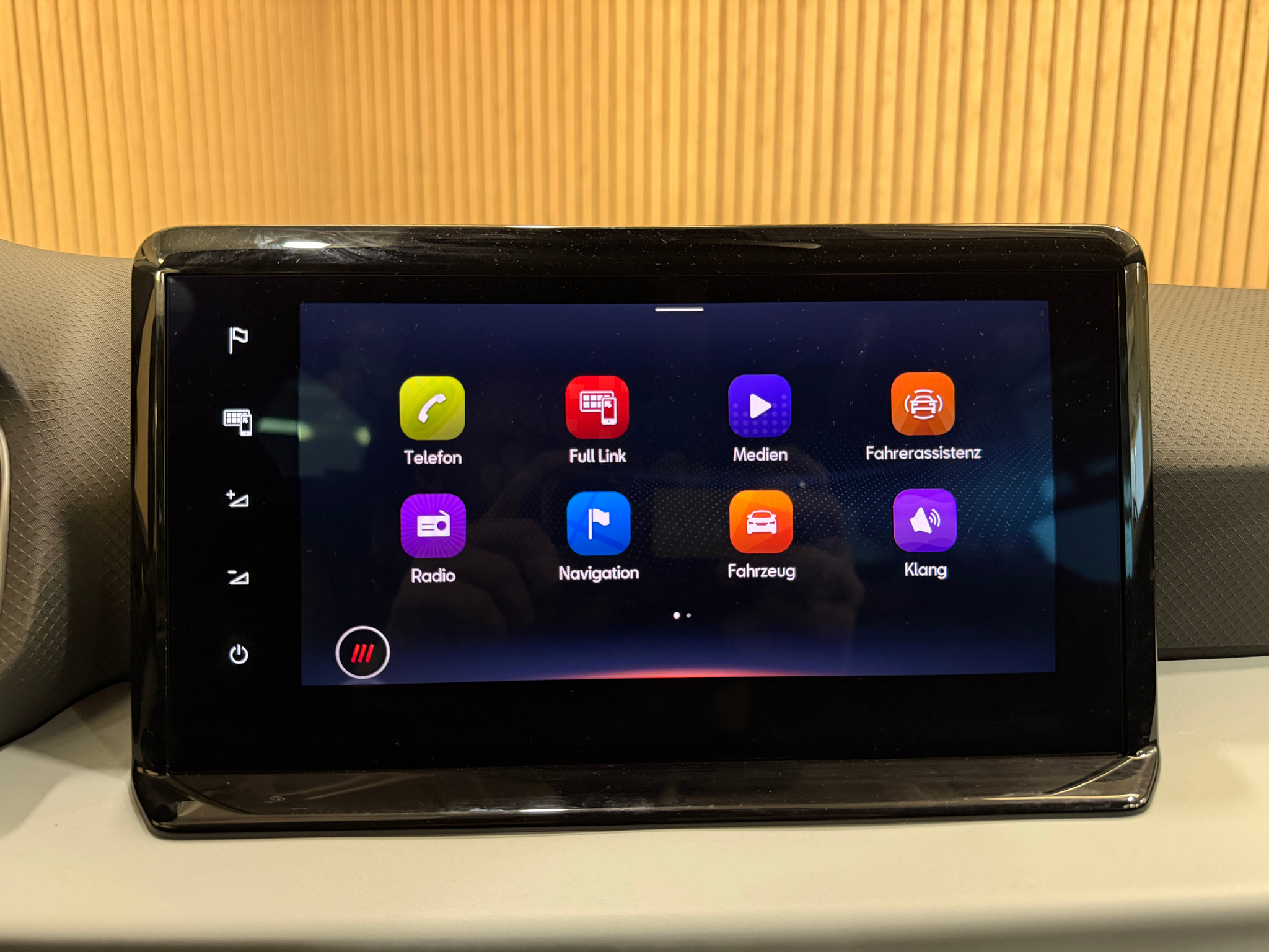 listing desktop thumbnail image 11