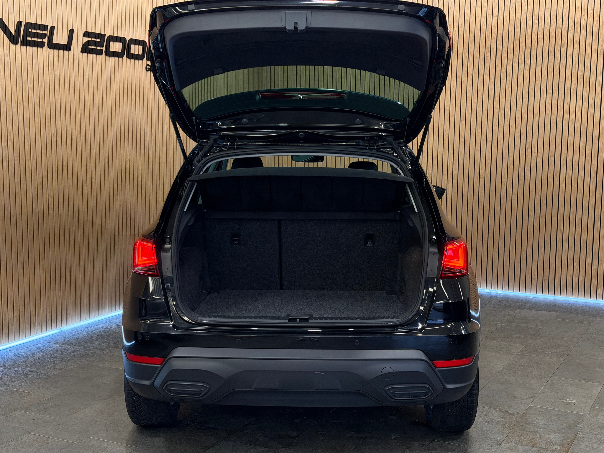 listing desktop thumbnail image 4