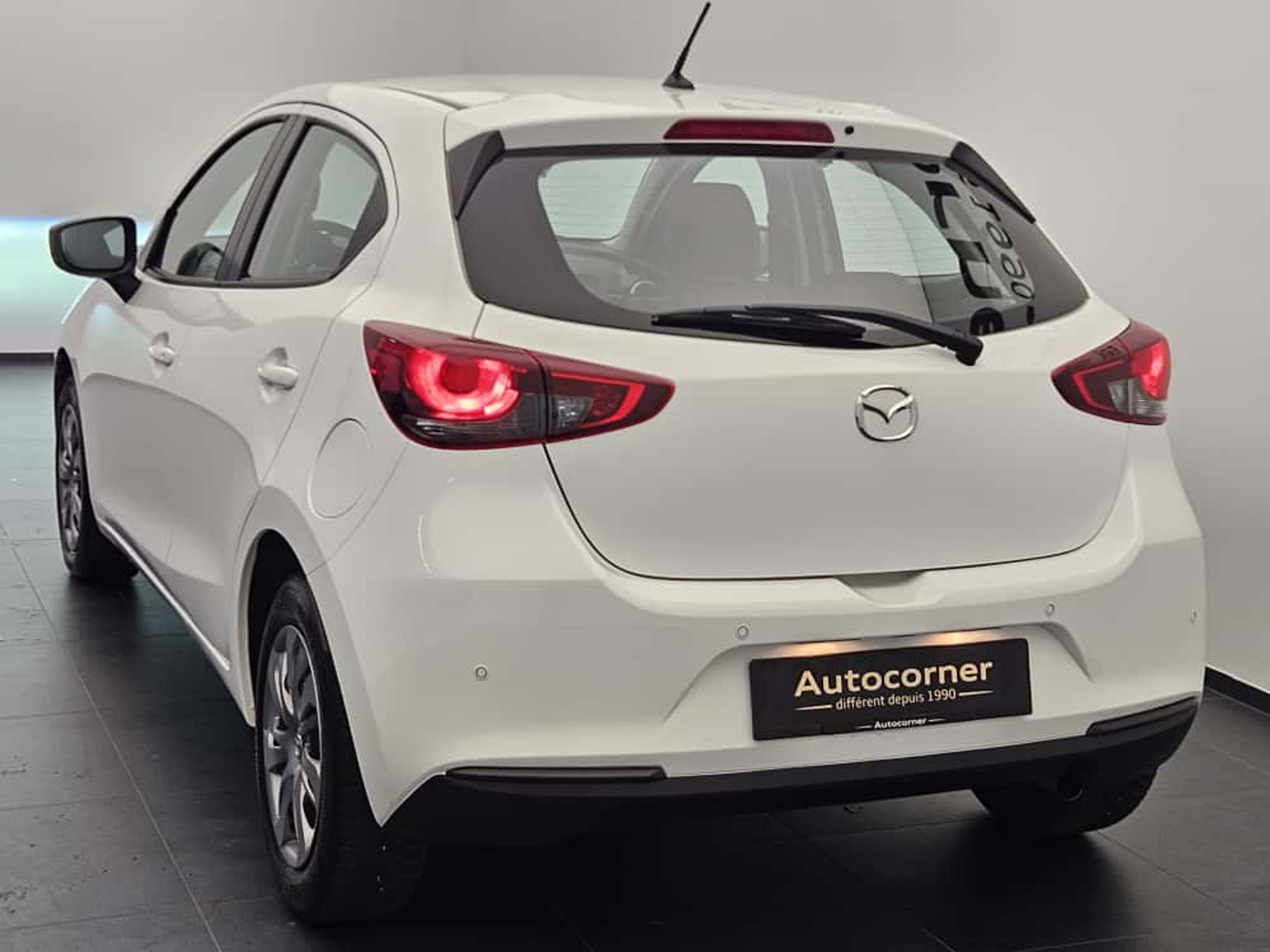 listing desktop thumbnail image 8