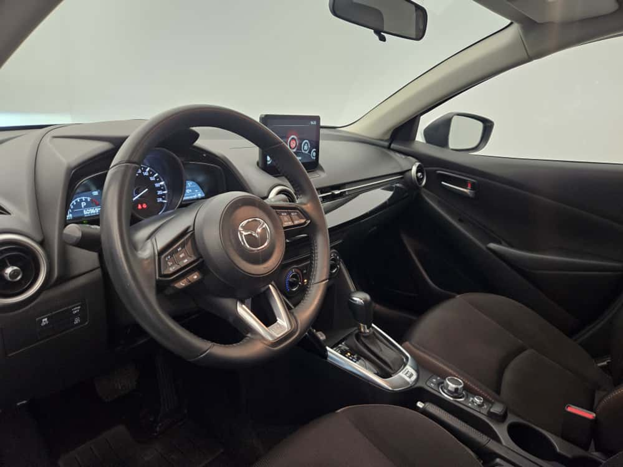 listing desktop thumbnail image 10