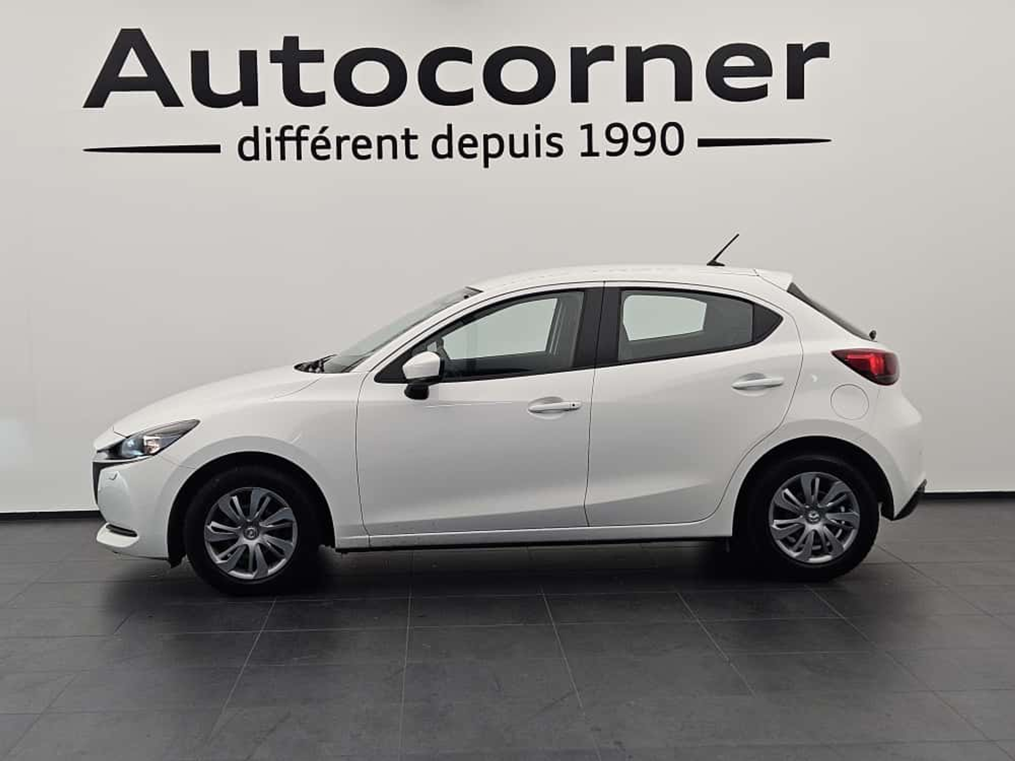 listing desktop thumbnail image 1