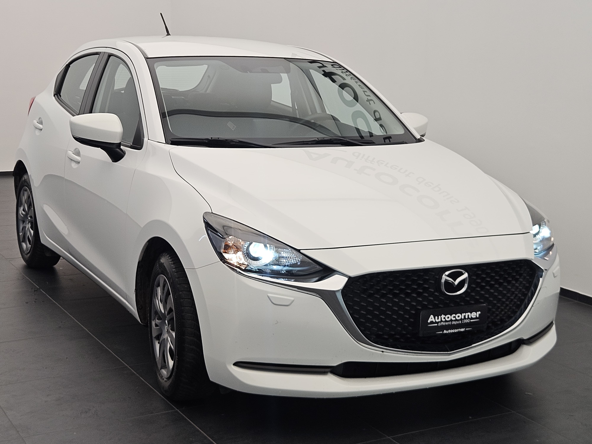 listing desktop thumbnail image 4