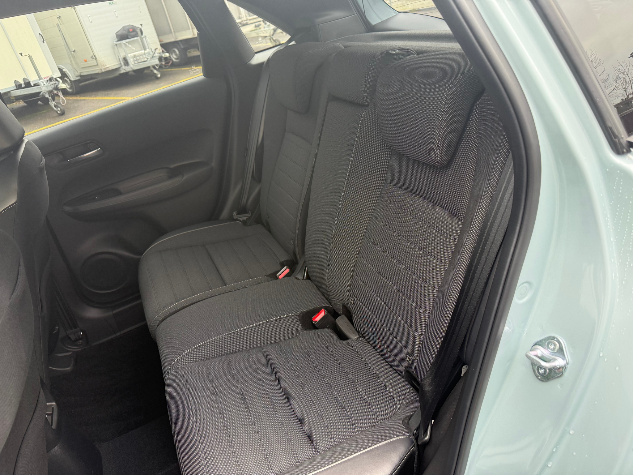 listing desktop thumbnail image 5