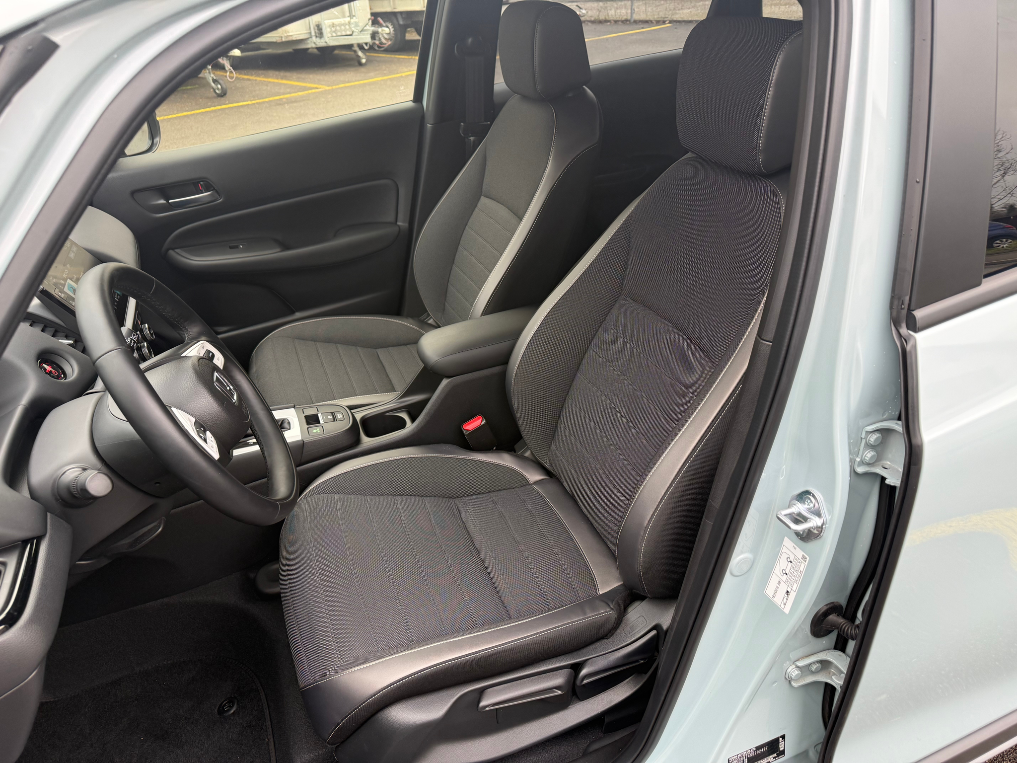 listing desktop thumbnail image 8