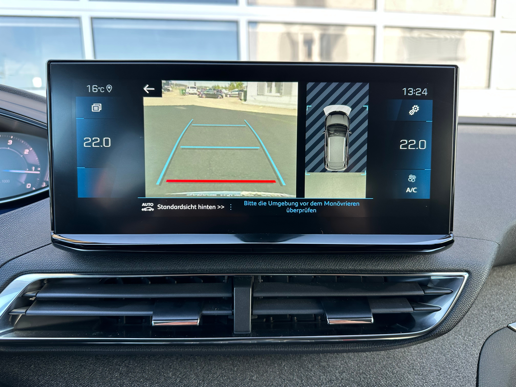 listing desktop thumbnail image 11