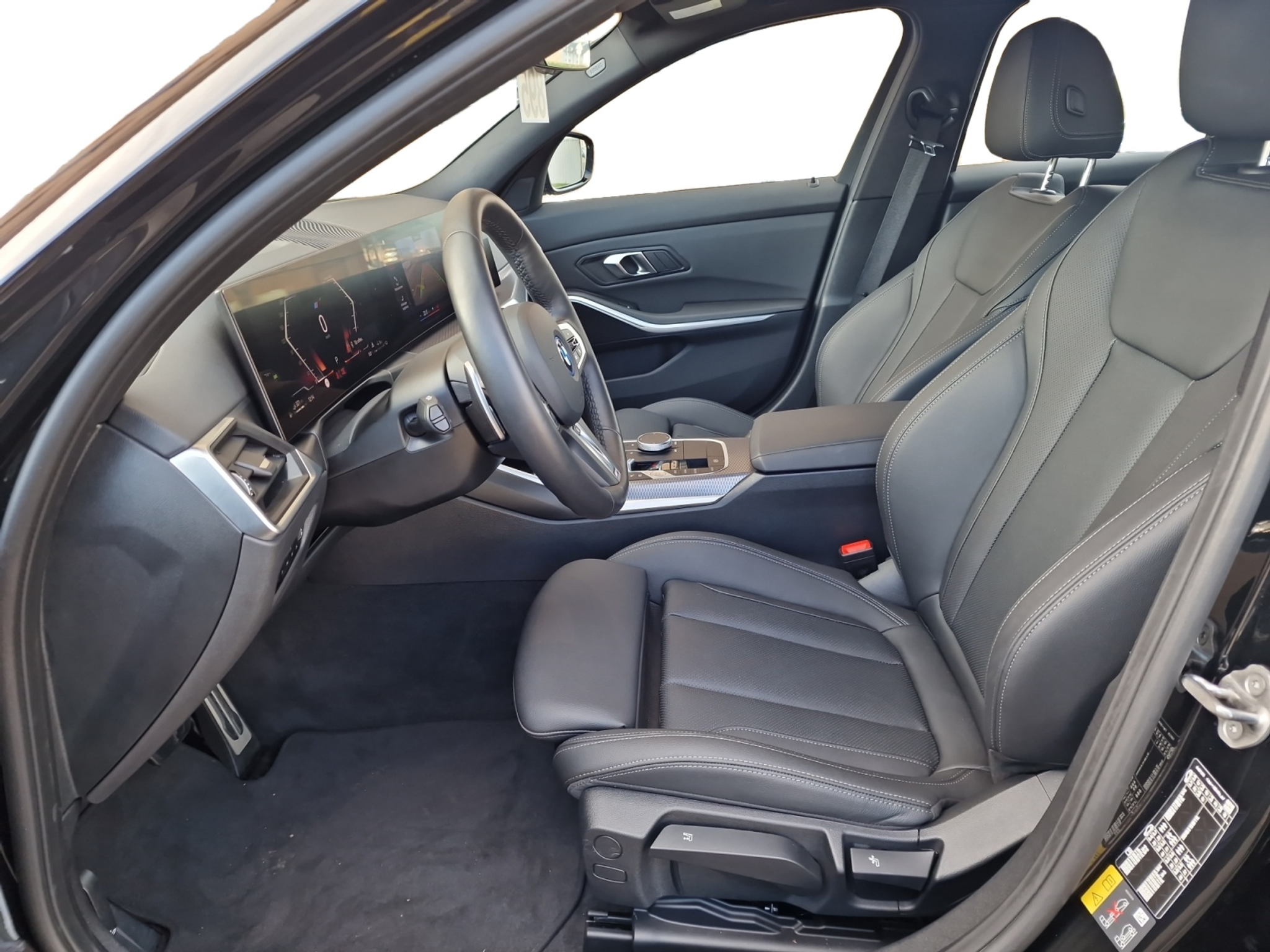 listing desktop thumbnail image 11