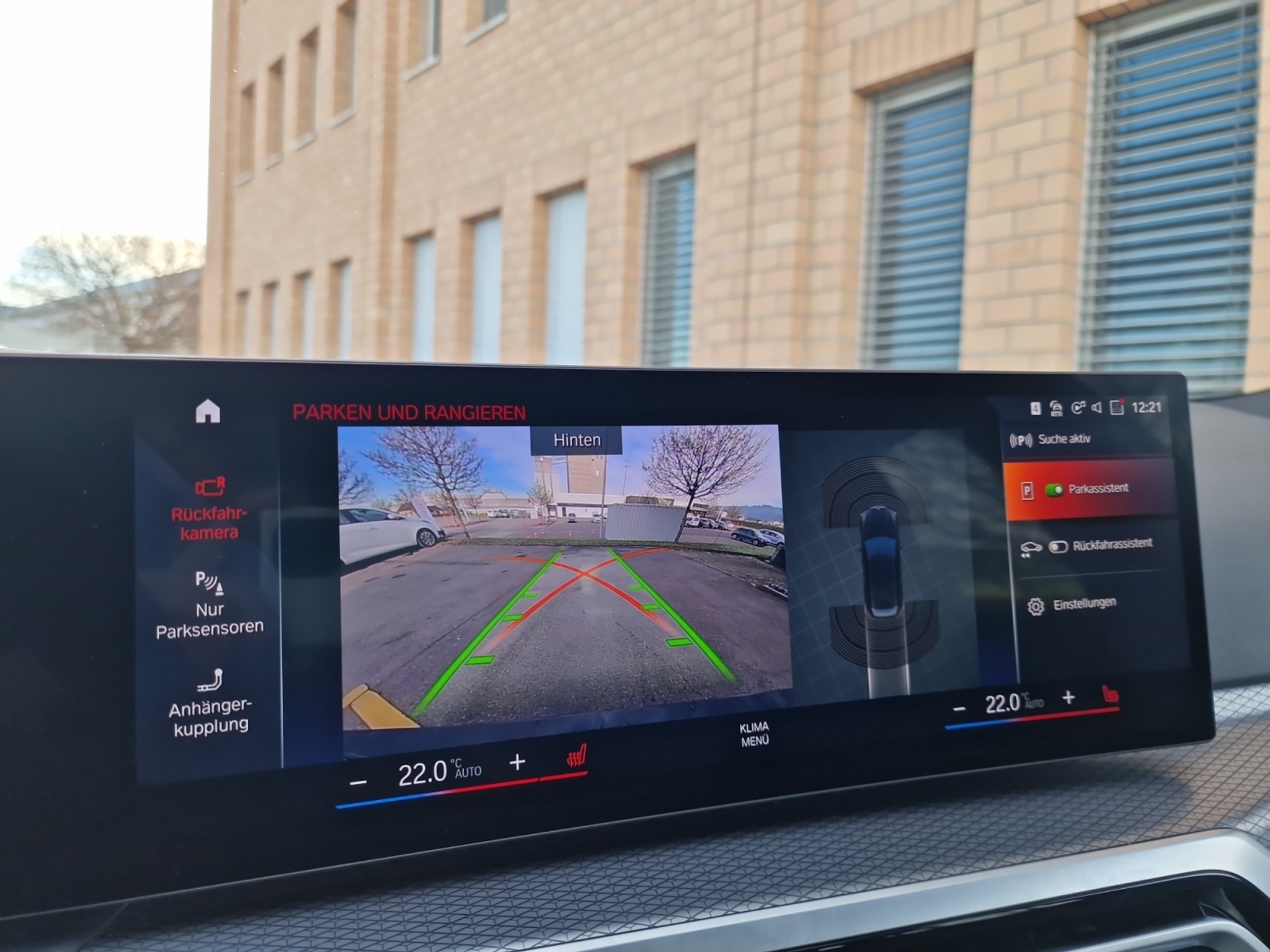 listing desktop thumbnail image 17