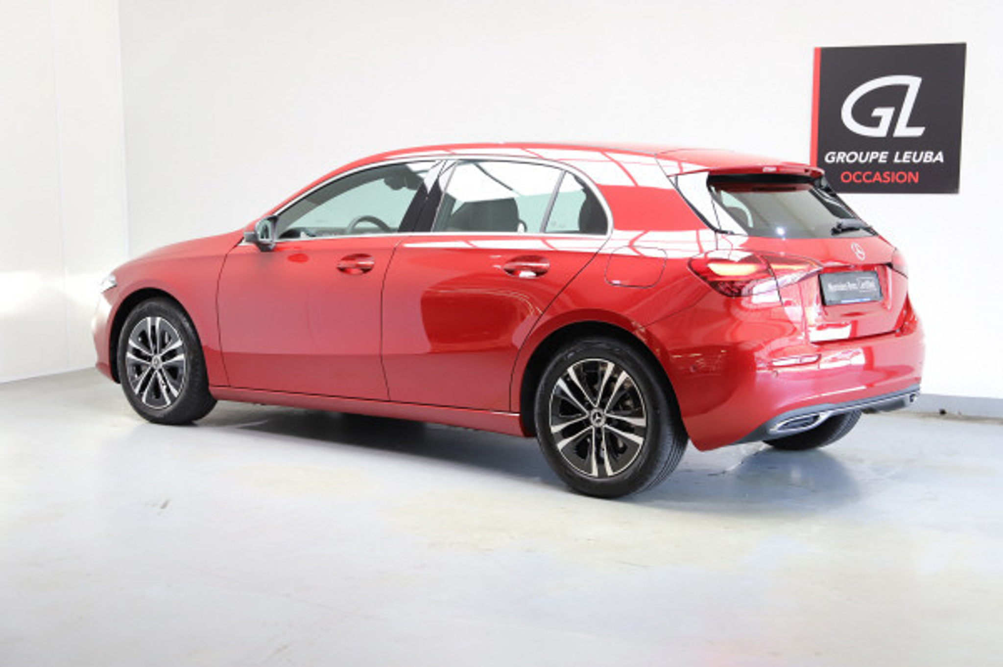 listing desktop thumbnail image 2