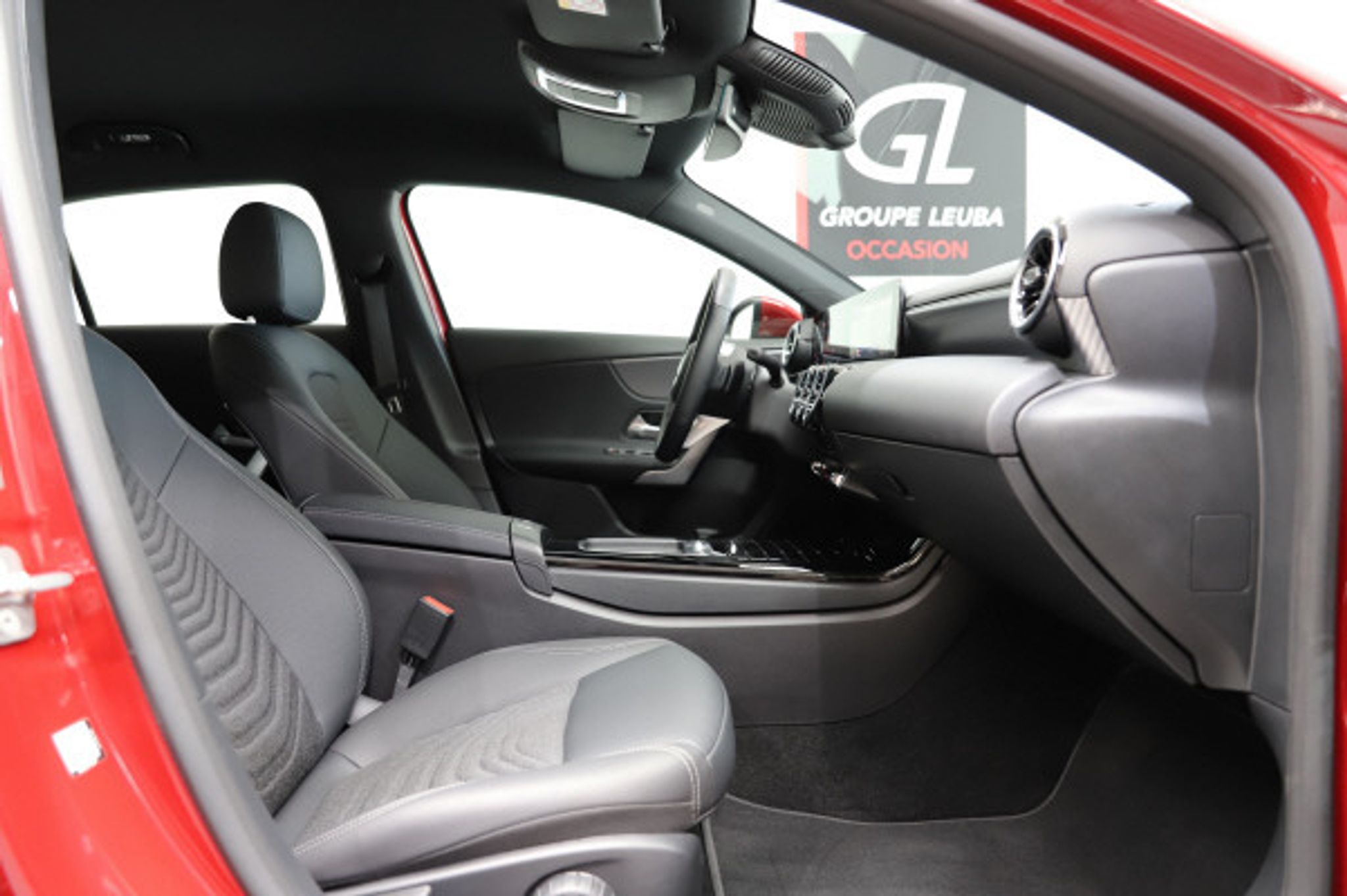 listing desktop thumbnail image 8