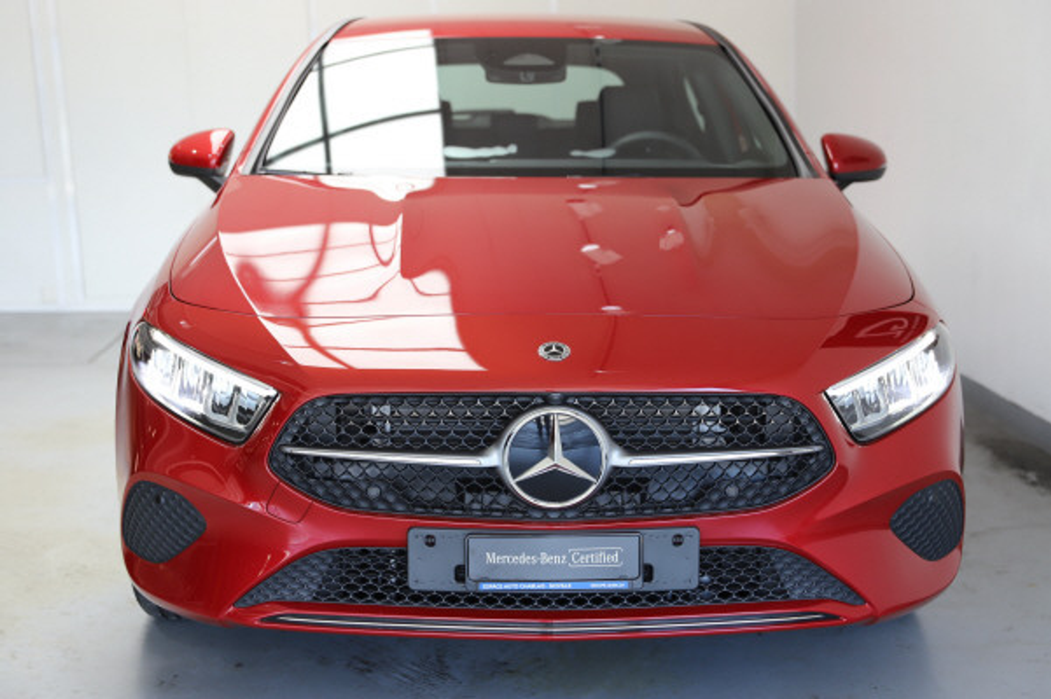 listing desktop thumbnail image 4