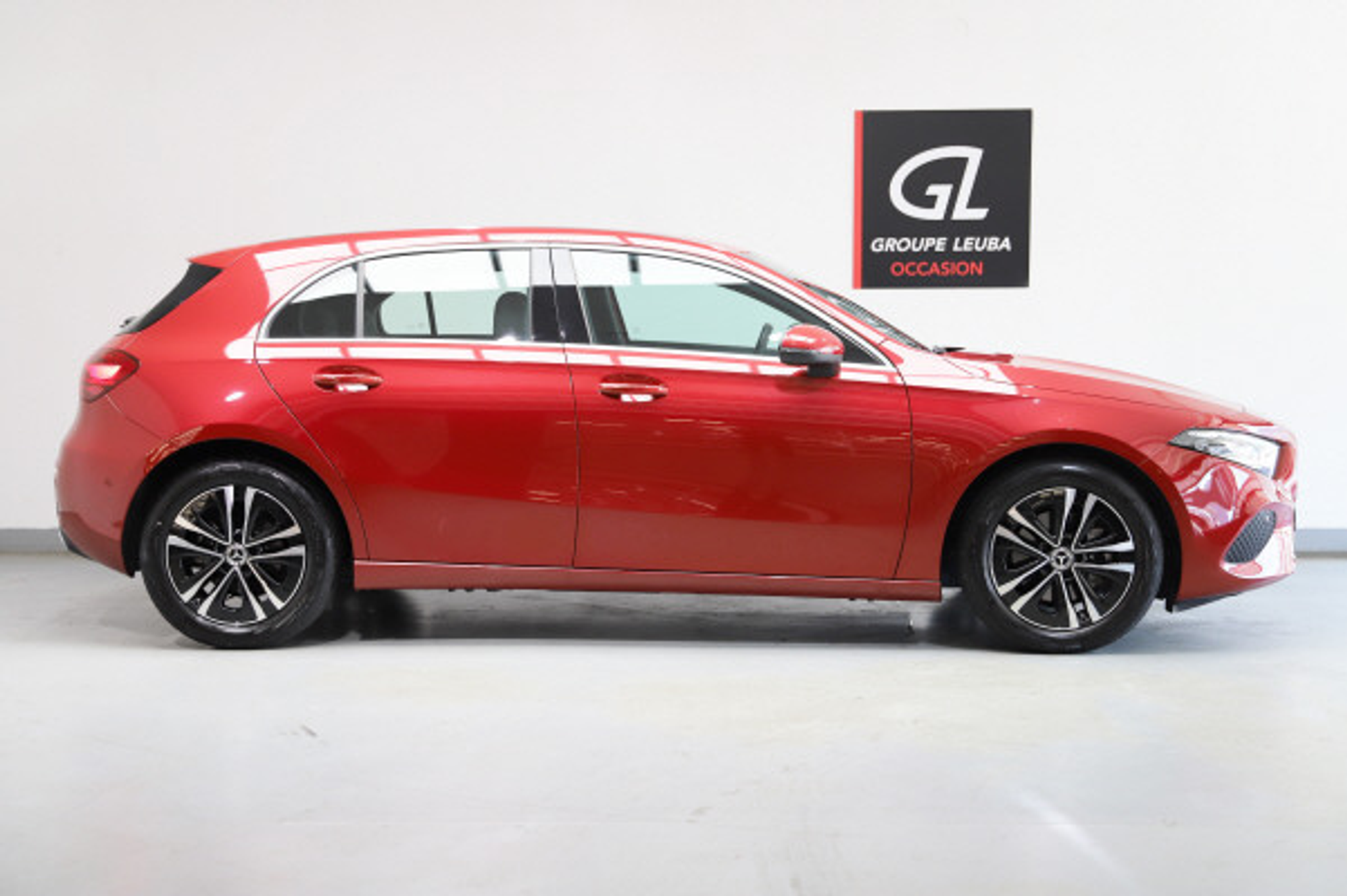 listing desktop thumbnail image 6