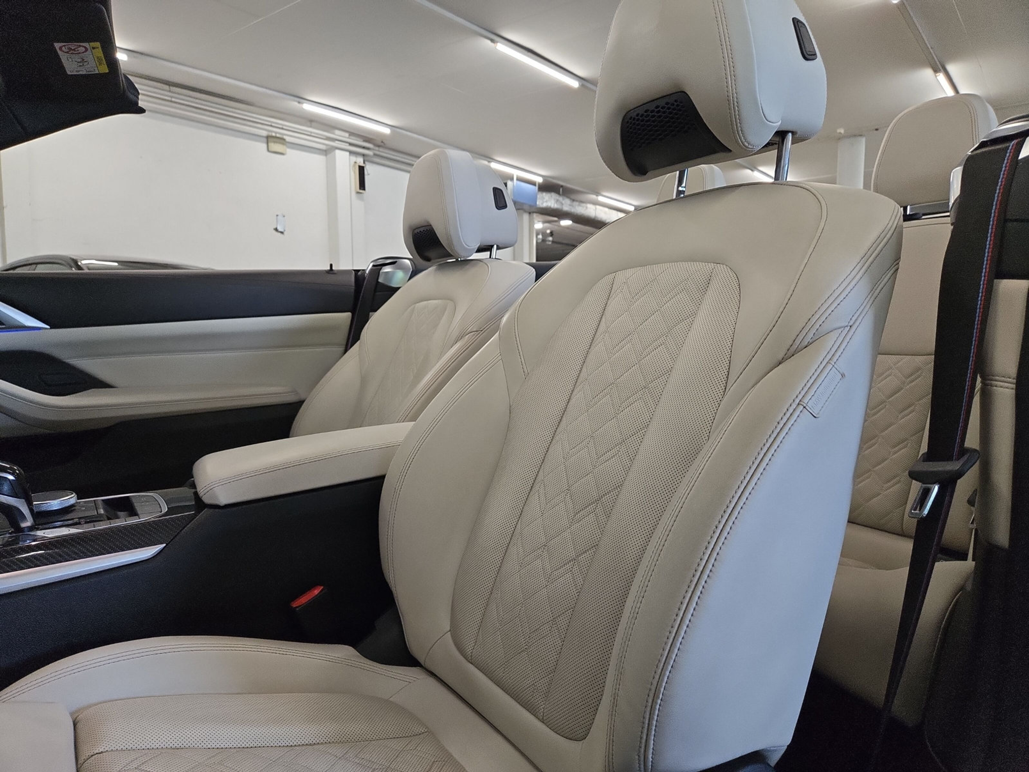 listing desktop thumbnail image 9