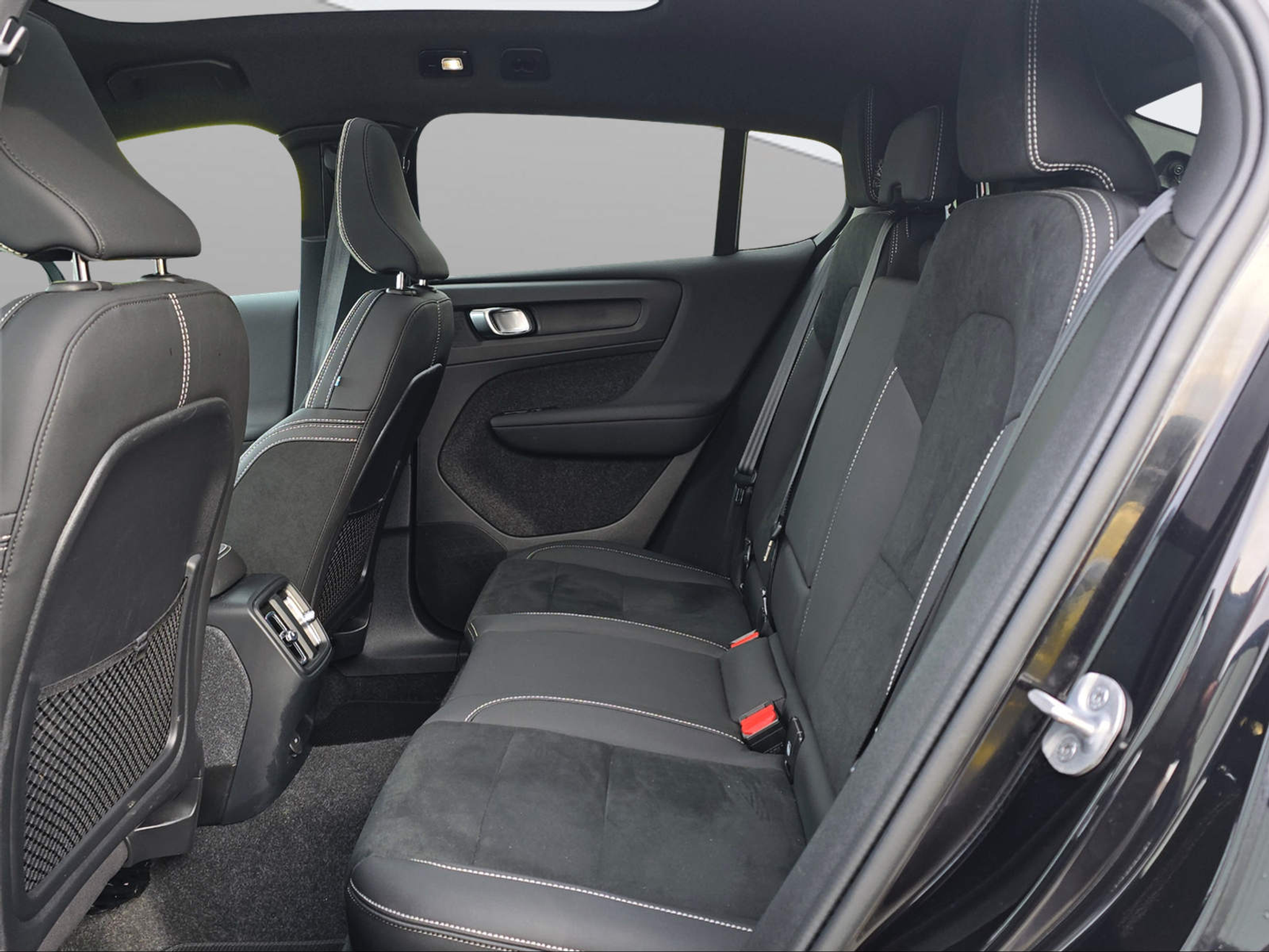 listing desktop thumbnail image 8