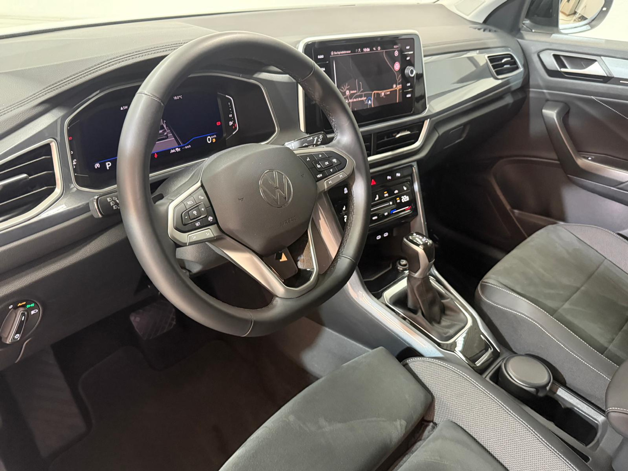 listing desktop thumbnail image 8