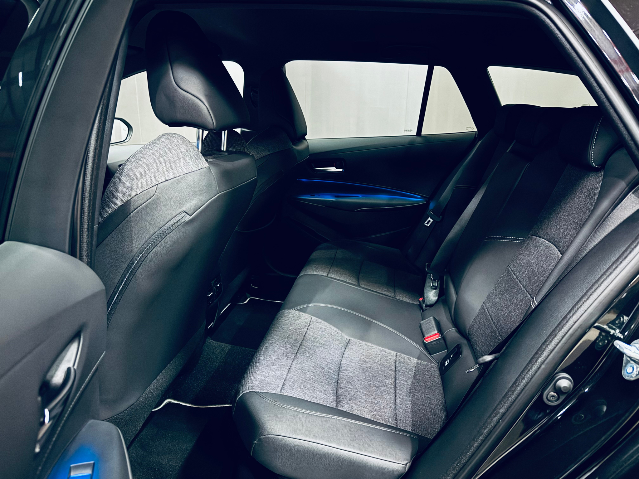 listing desktop thumbnail image 12