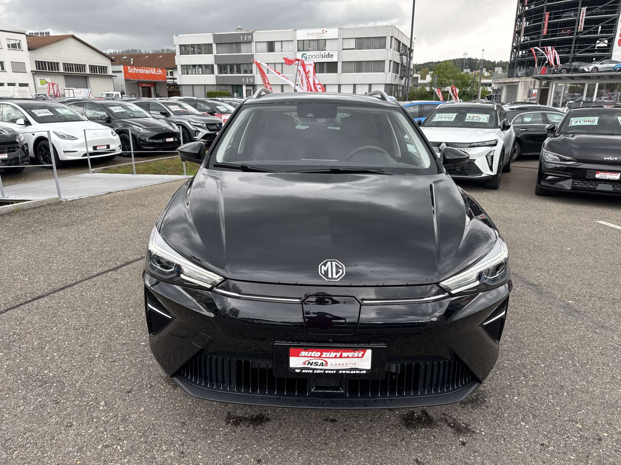 listing desktop thumbnail image 13