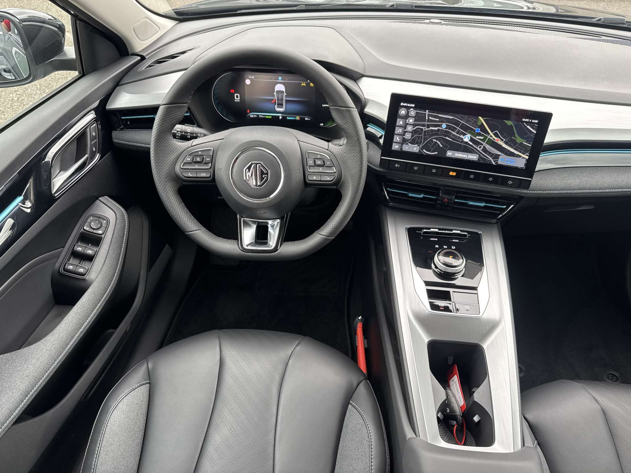 listing desktop thumbnail image 4